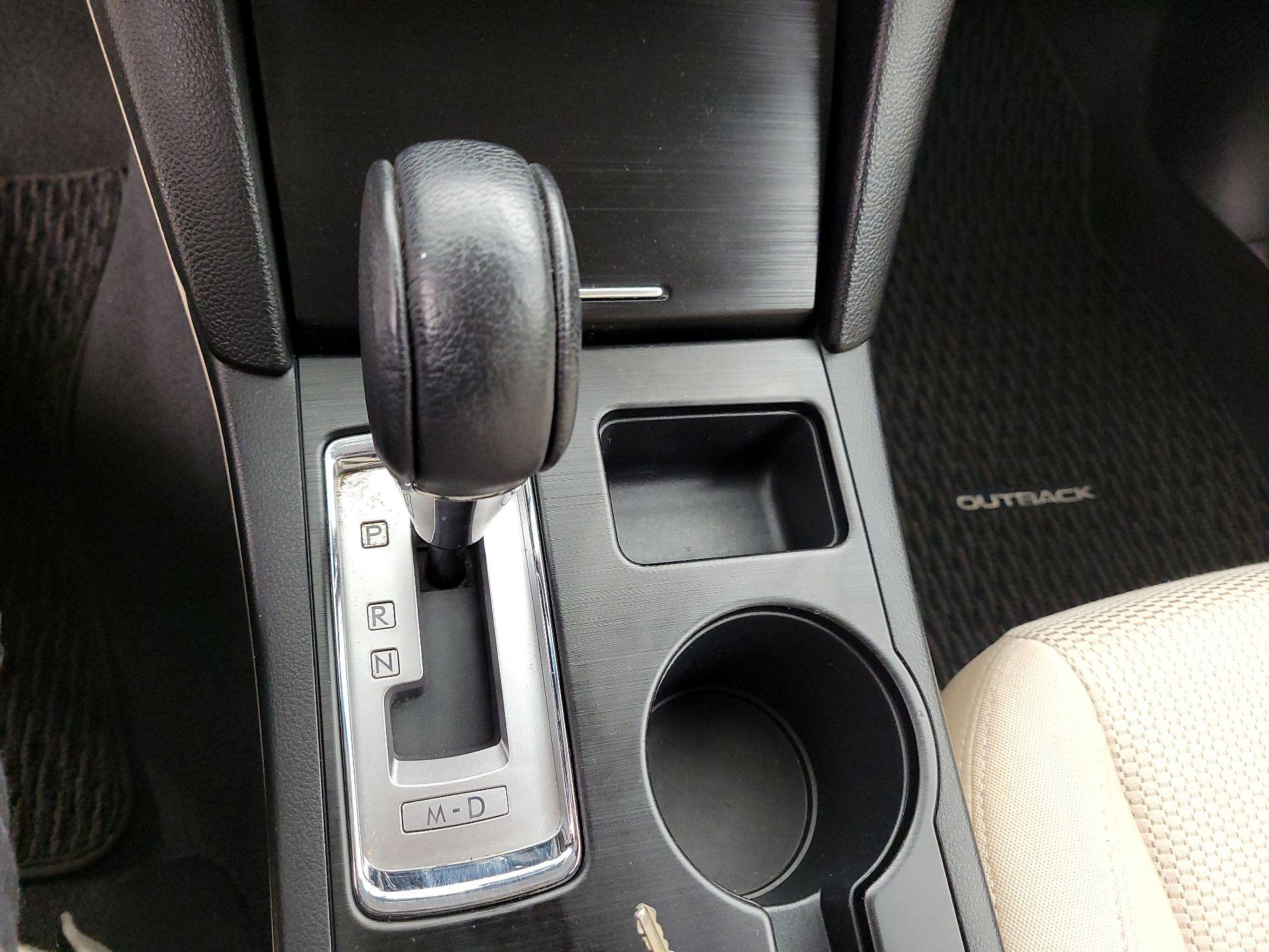 Thumbnail: 2015 Subaru Outback - 18