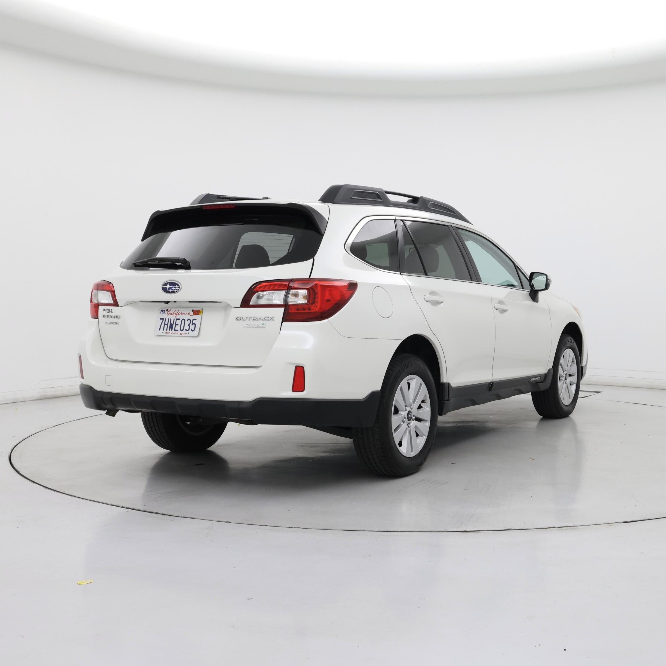 Thumbnail: 2015 Subaru Outback - 8