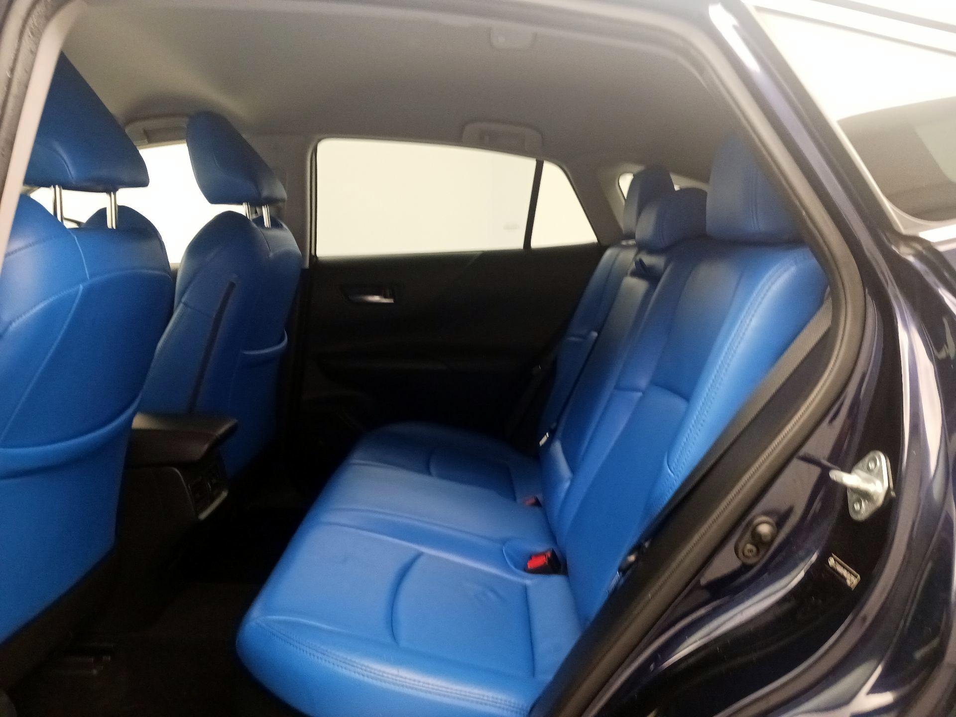 Thumbnail: 2021 Toyota Venza - 19