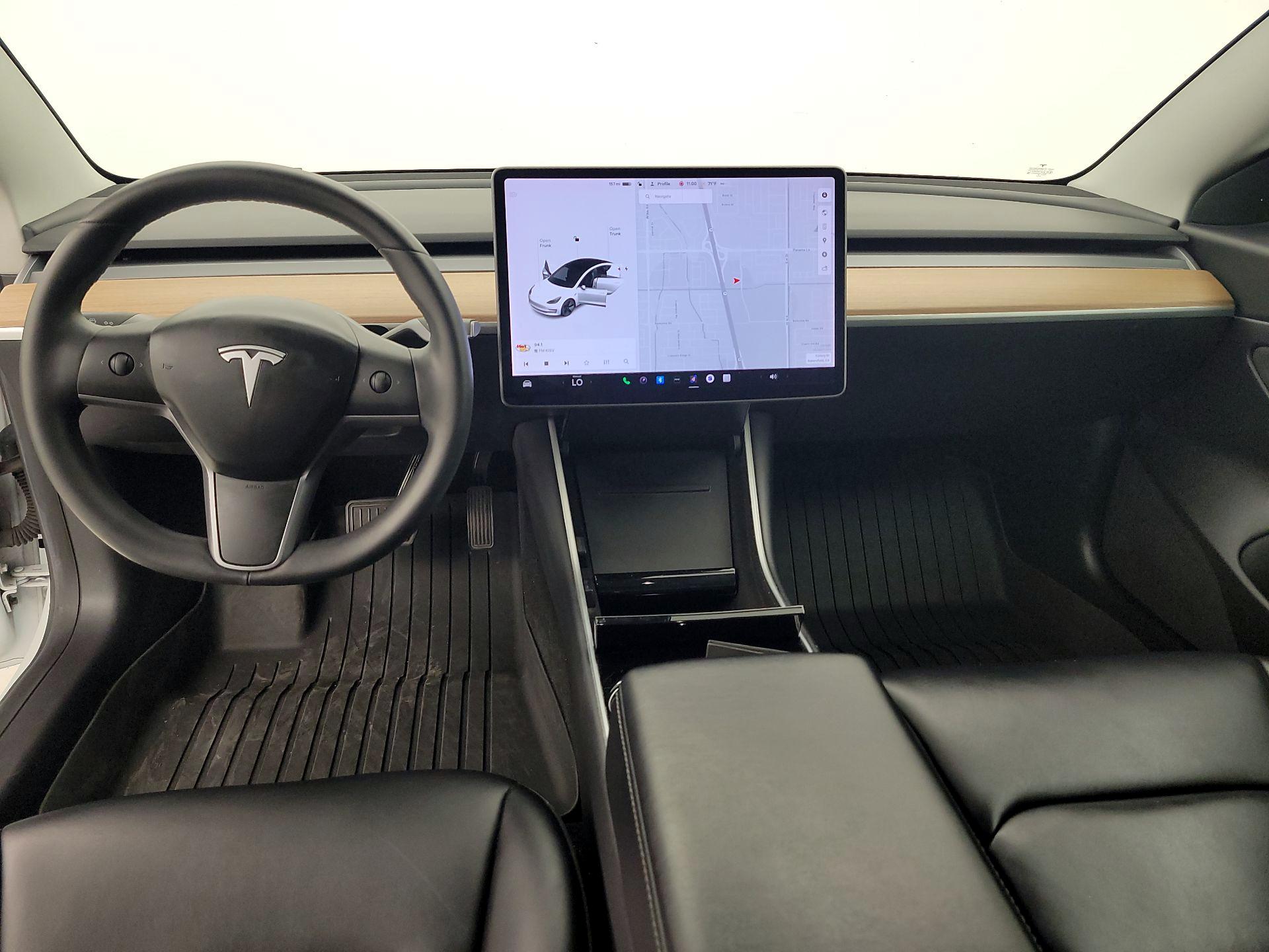 Thumbnail: 2020 Tesla Model 3 - 9