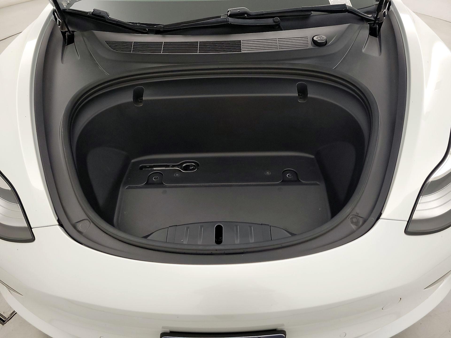 Thumbnail: 2020 Tesla Model 3 - 20