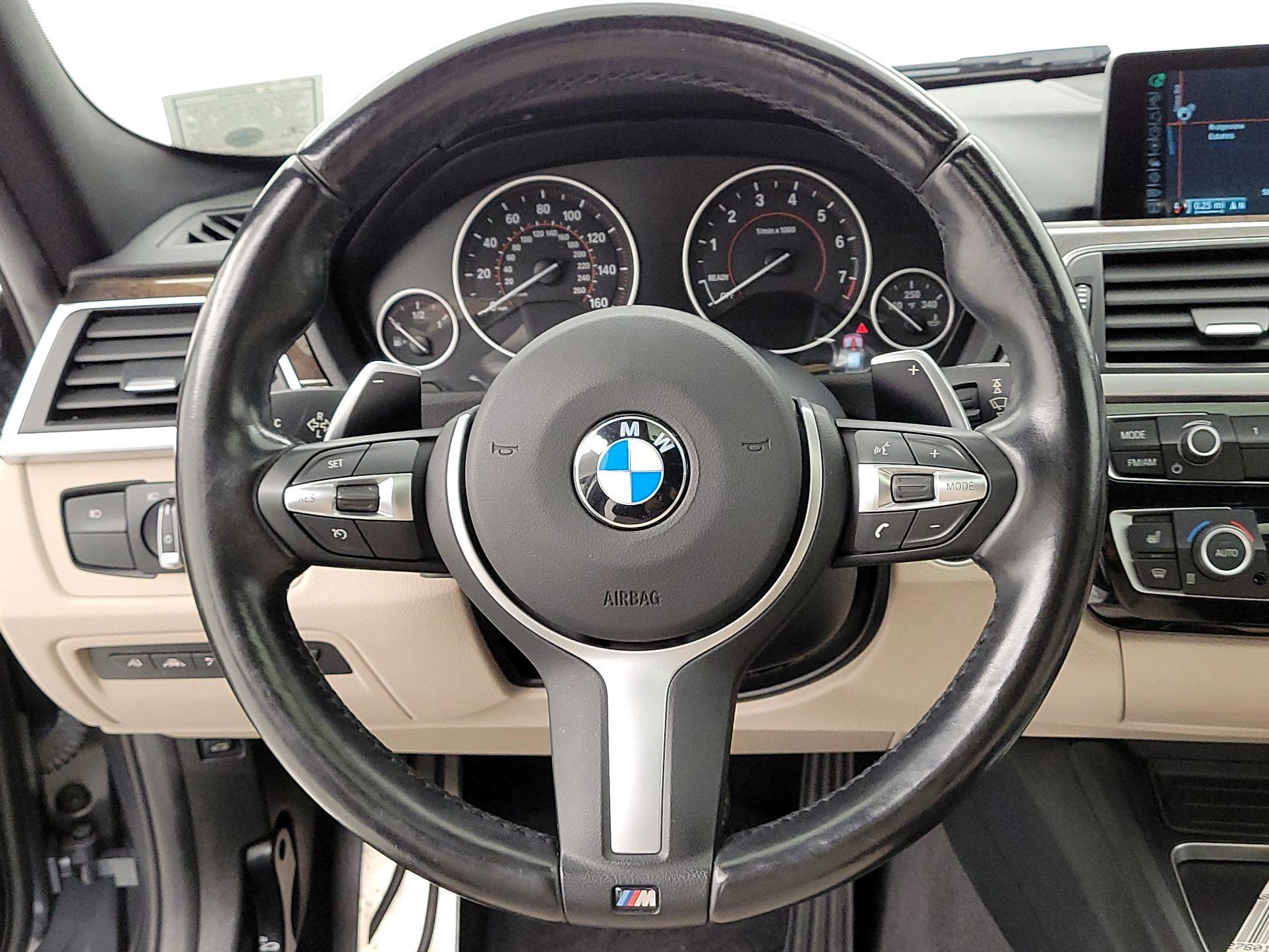 Thumbnail: 2016 BMW 3 Series - 10