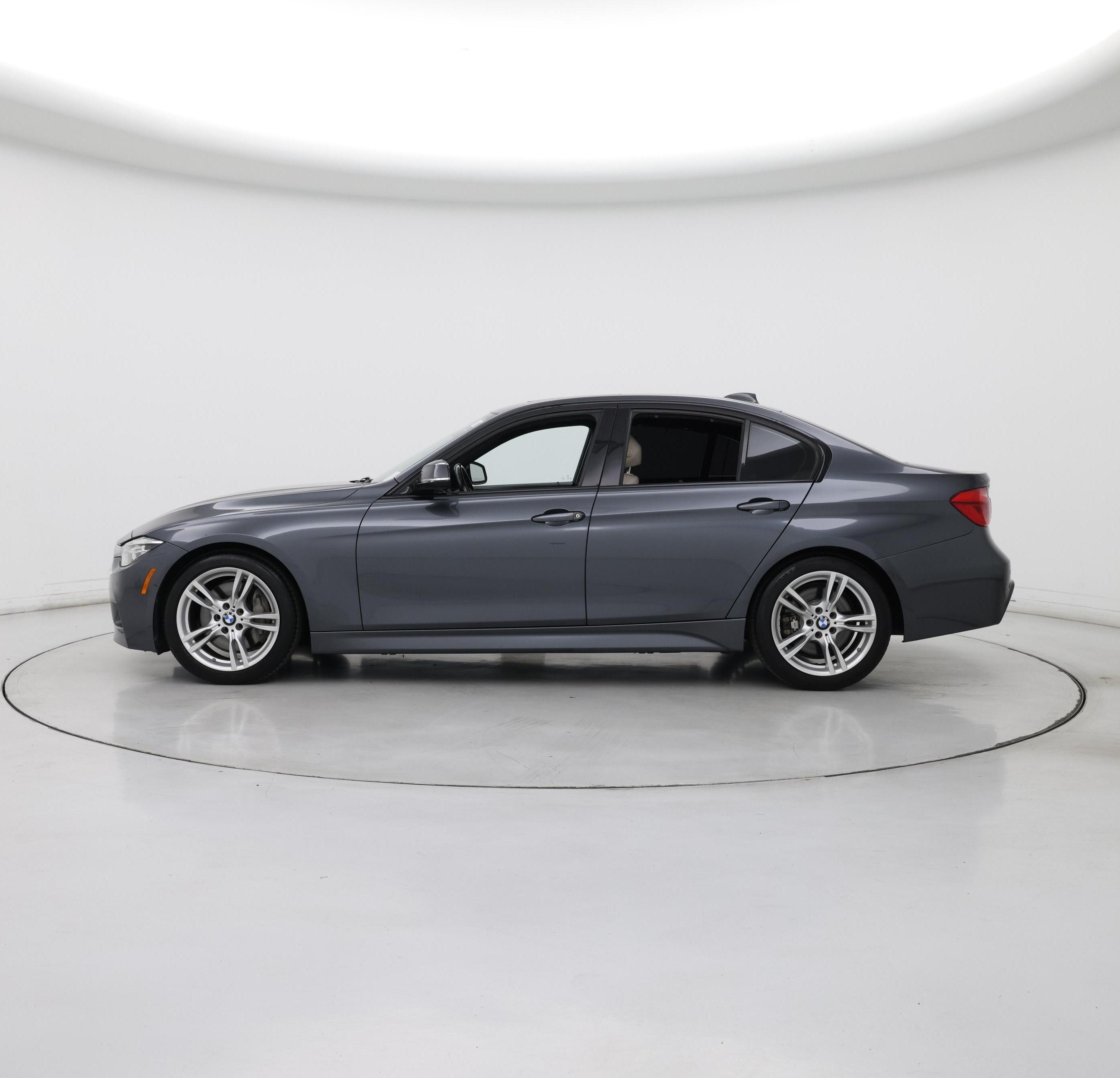 Thumbnail: 2016 BMW 3 Series - 3