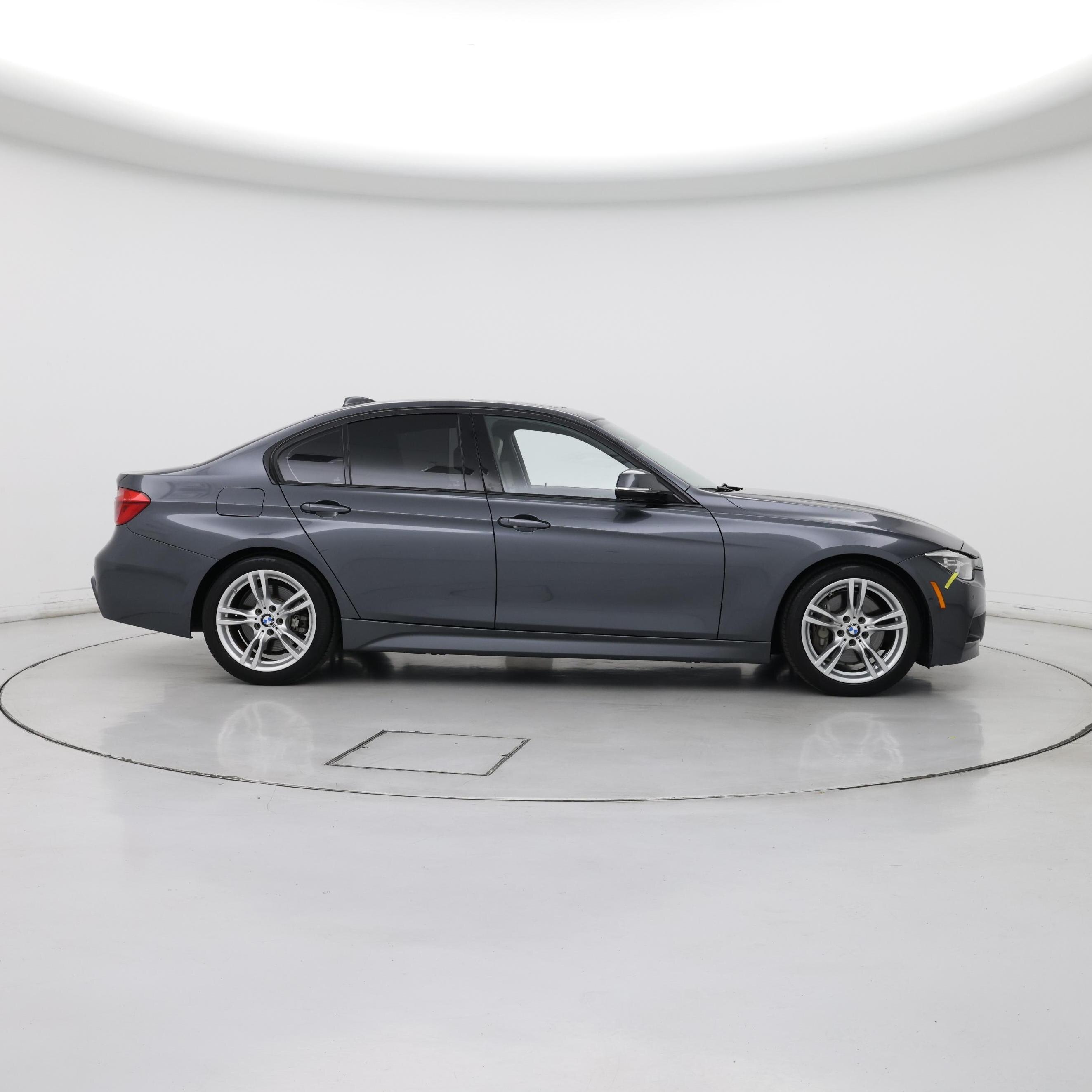 Thumbnail: 2016 BMW 3 Series - 7