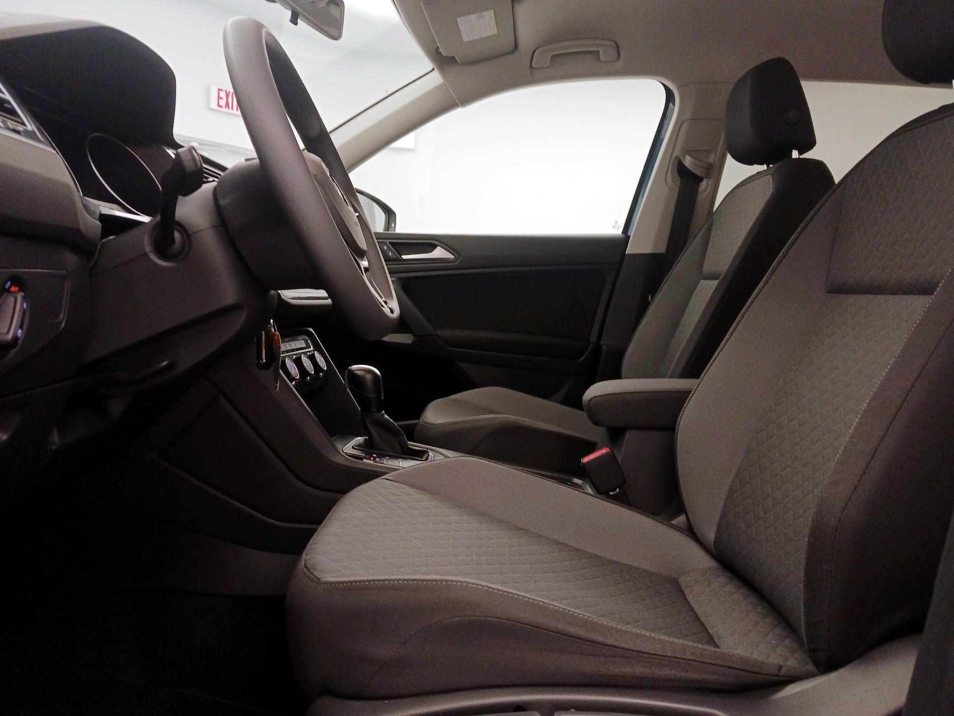 Thumbnail: 2019 Volkswagen Tiguan - 11