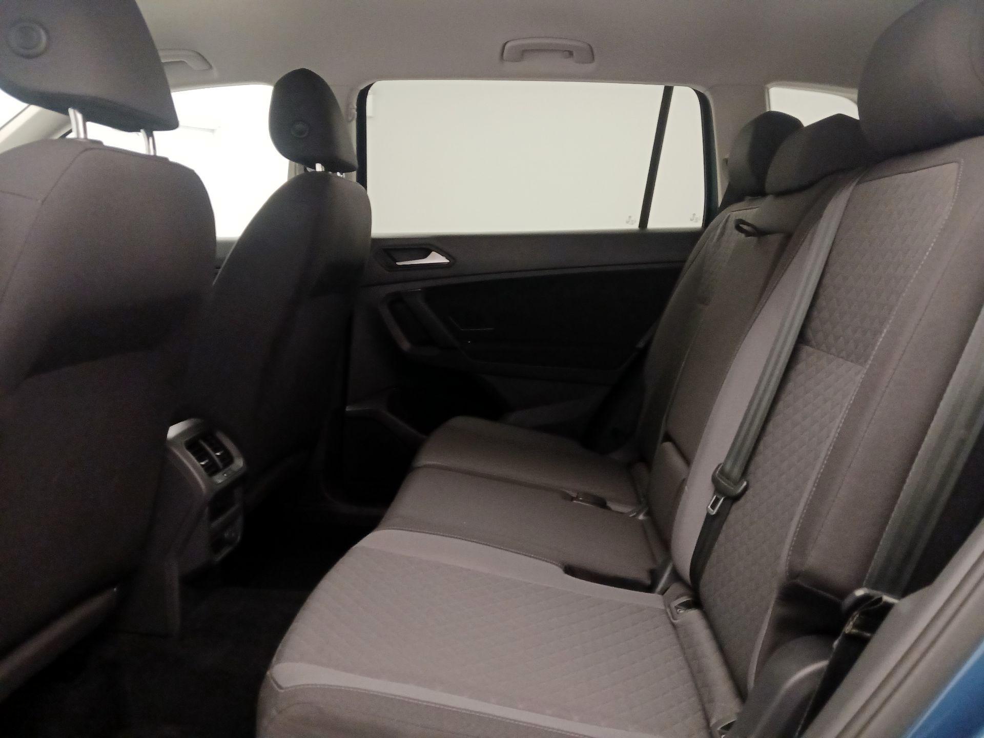 Thumbnail: 2019 Volkswagen Tiguan - 19