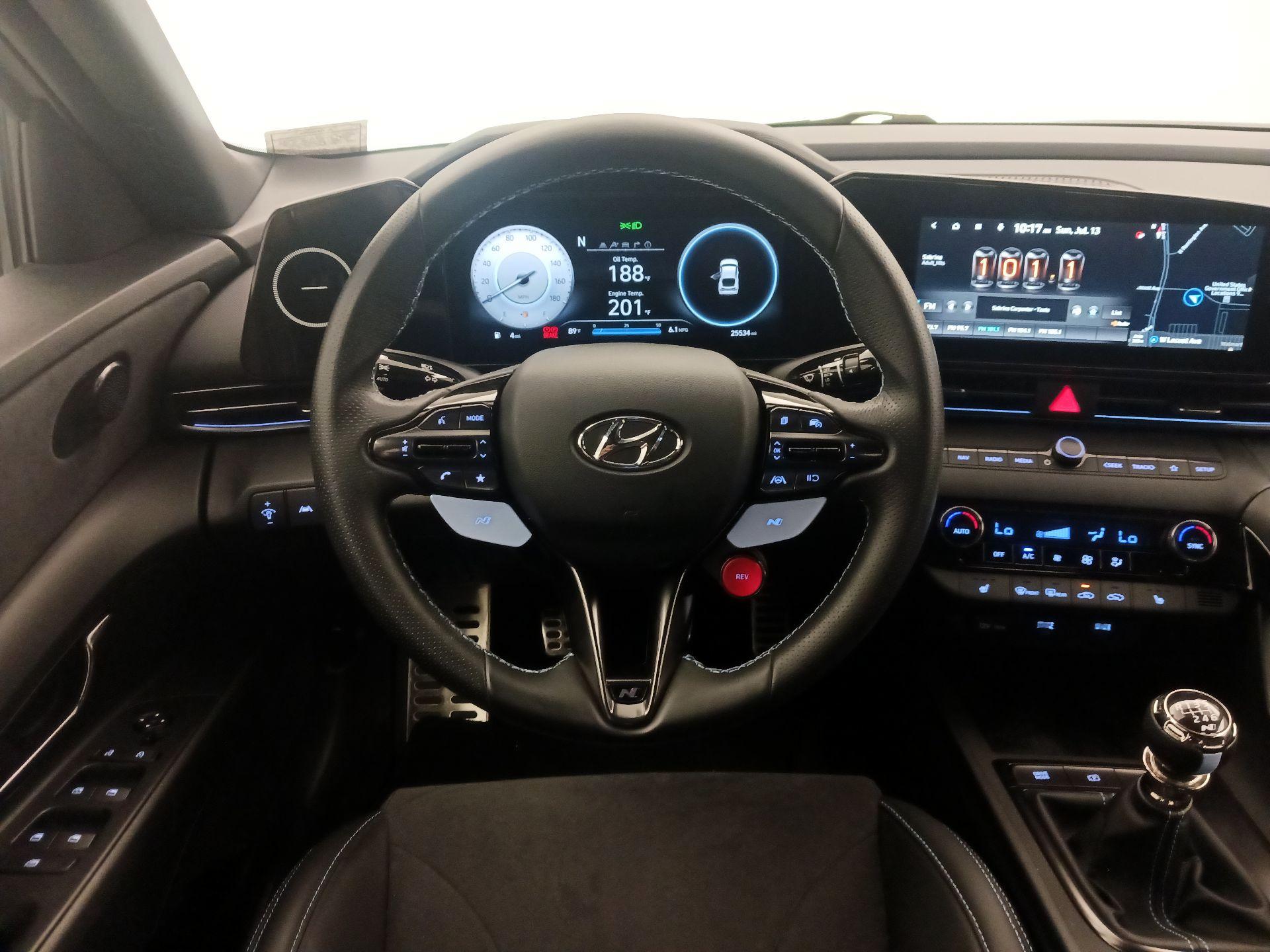 Thumbnail: 2022 Hyundai Elantra - 10
