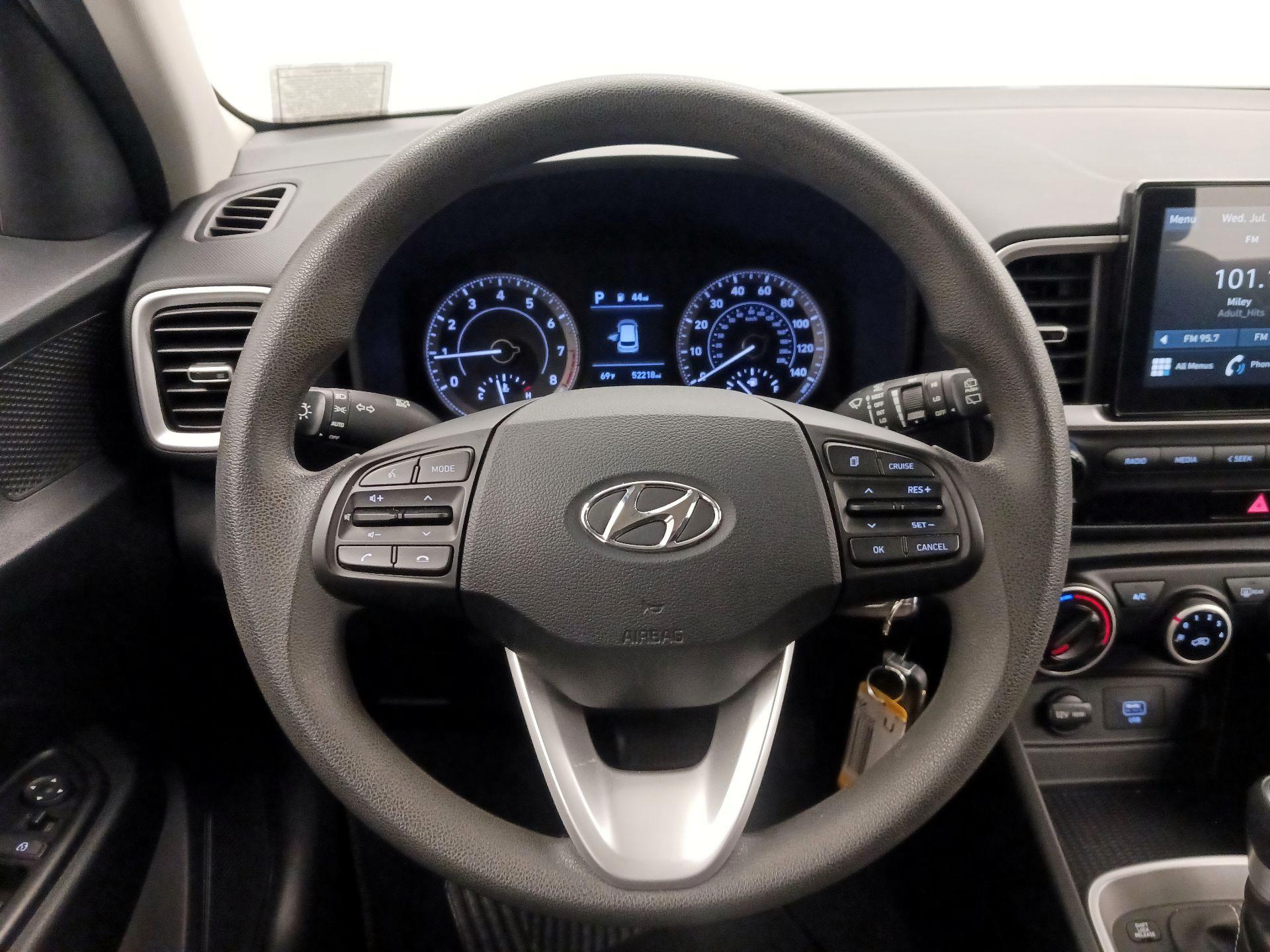 Thumbnail: 2021 Hyundai Venue - 10