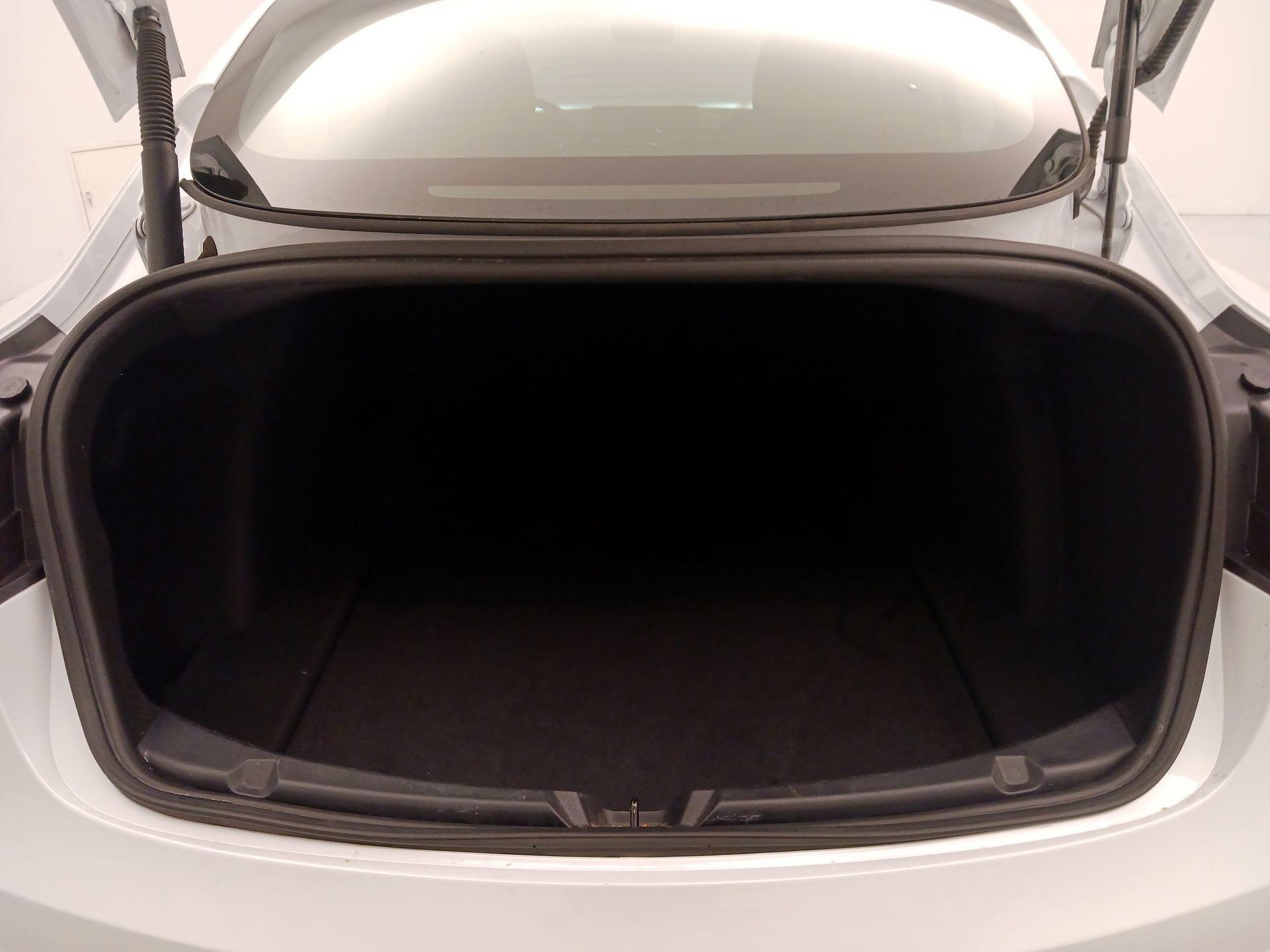 Thumbnail: 2021 Tesla Model 3 - 20