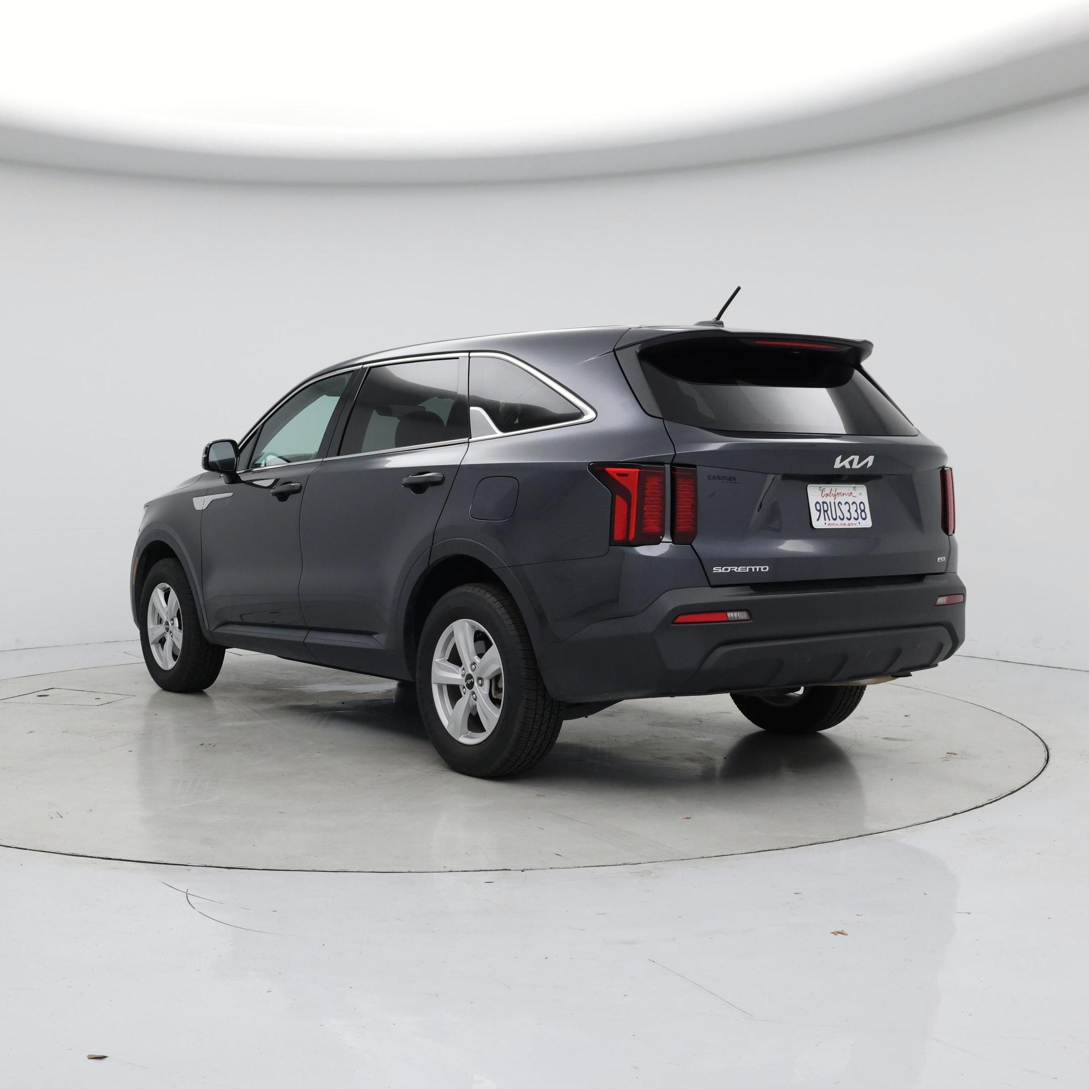 Thumbnail: 2023 Kia Sorento - 2