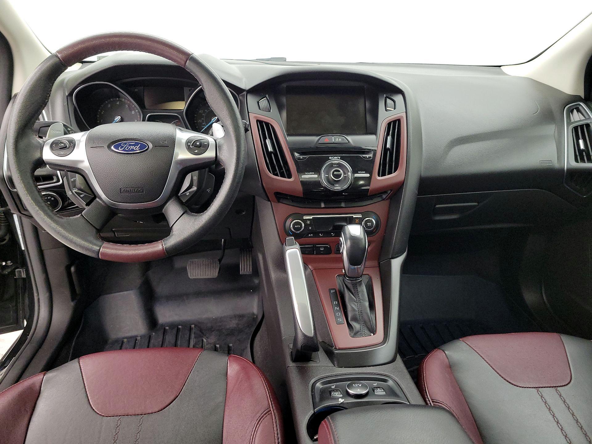 Thumbnail: 2013 Ford Focus - 9