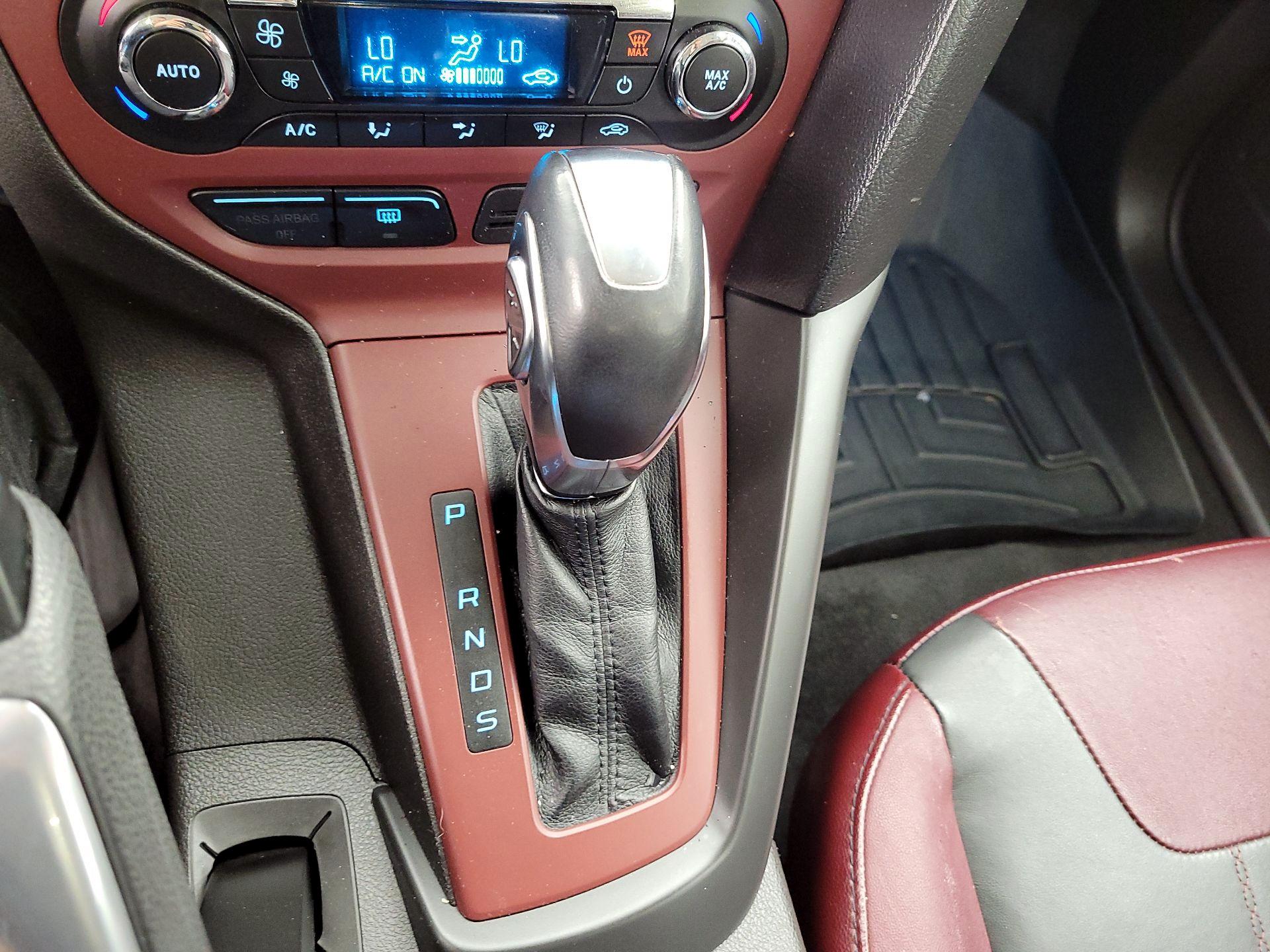 Thumbnail: 2013 Ford Focus - 17