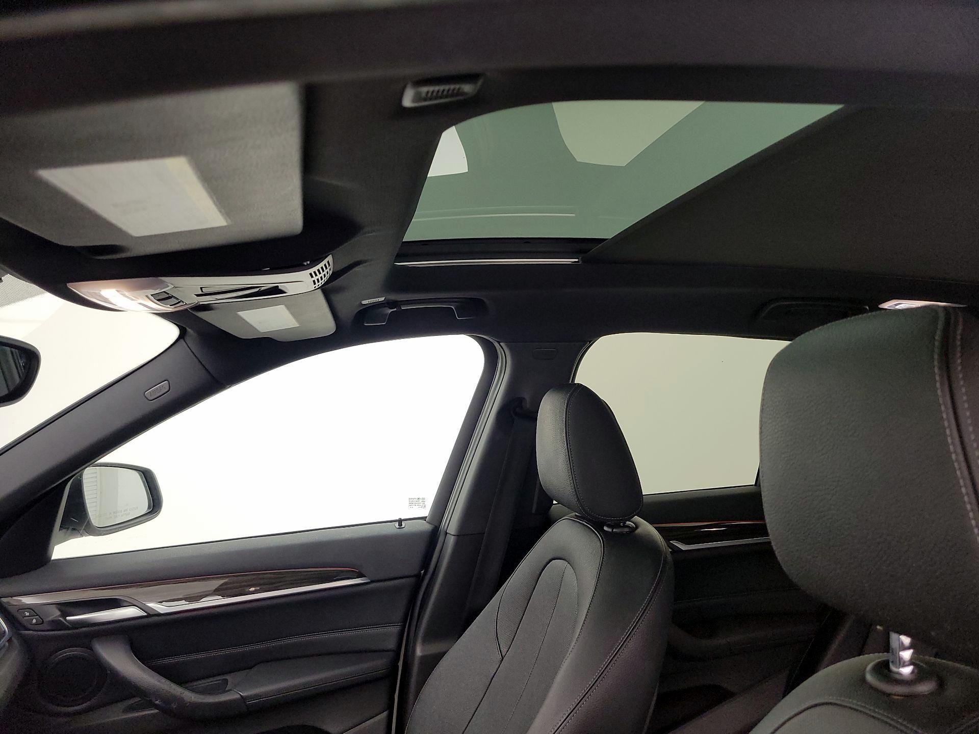 Thumbnail: 2016 BMW X1 - 19