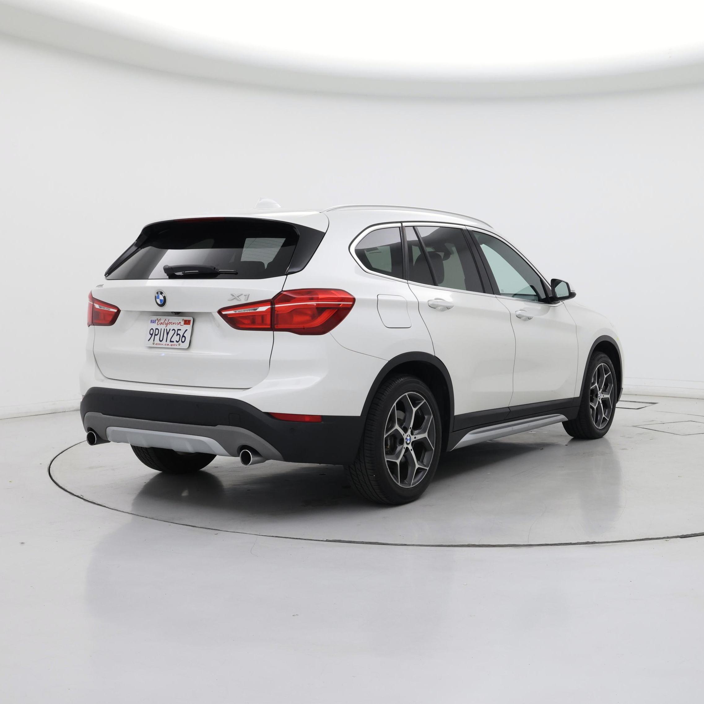 Thumbnail: 2016 BMW X1 - 8