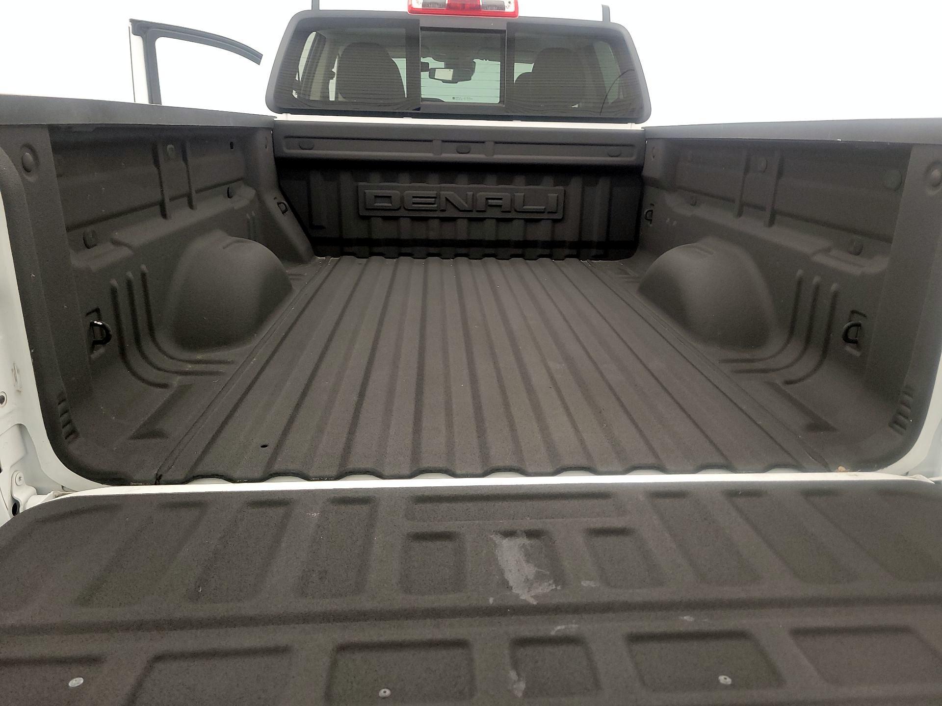 Thumbnail: 2018 GMC Canyon - 20