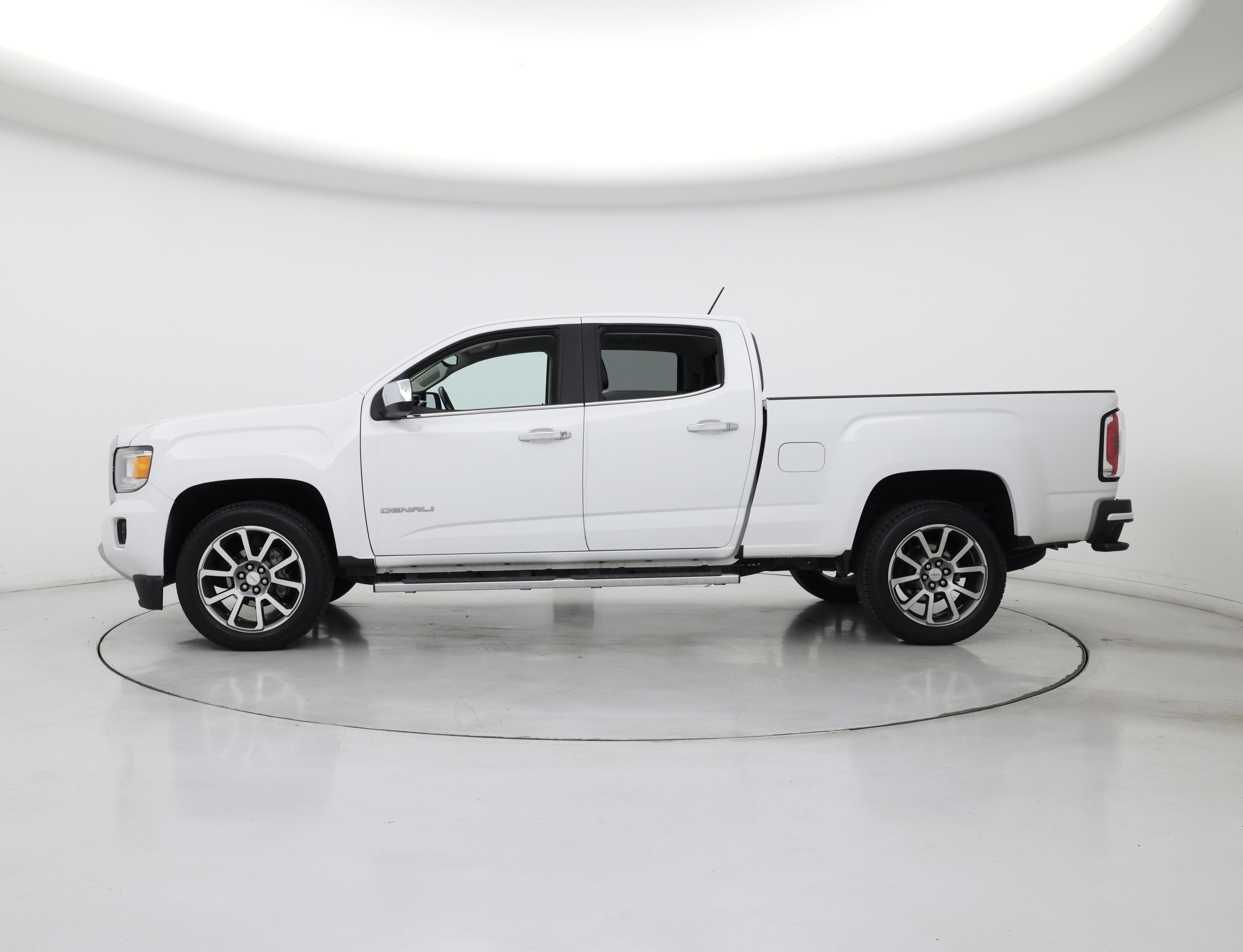 Thumbnail: 2018 GMC Canyon - 3