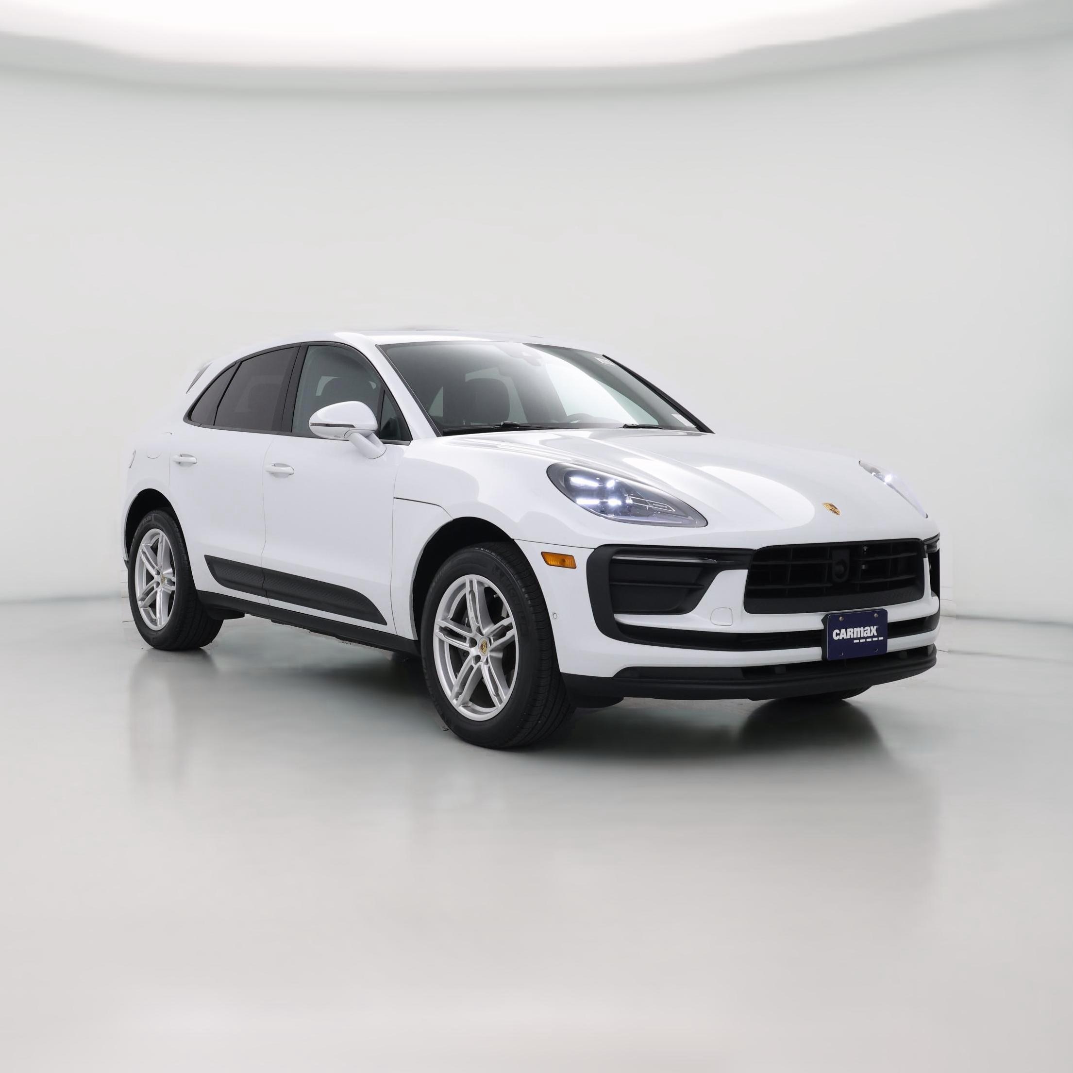 Thumbnail: 2023 Porsche Macan - 1