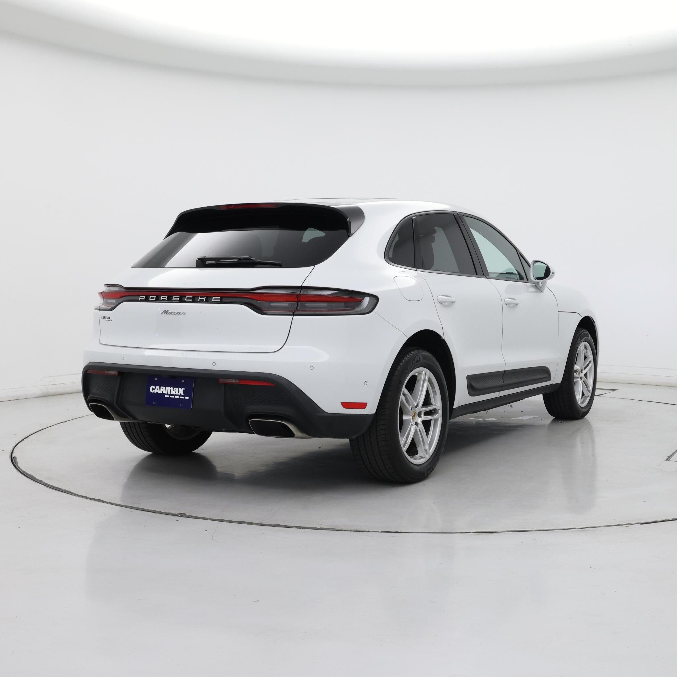 Thumbnail: 2023 Porsche Macan - 8