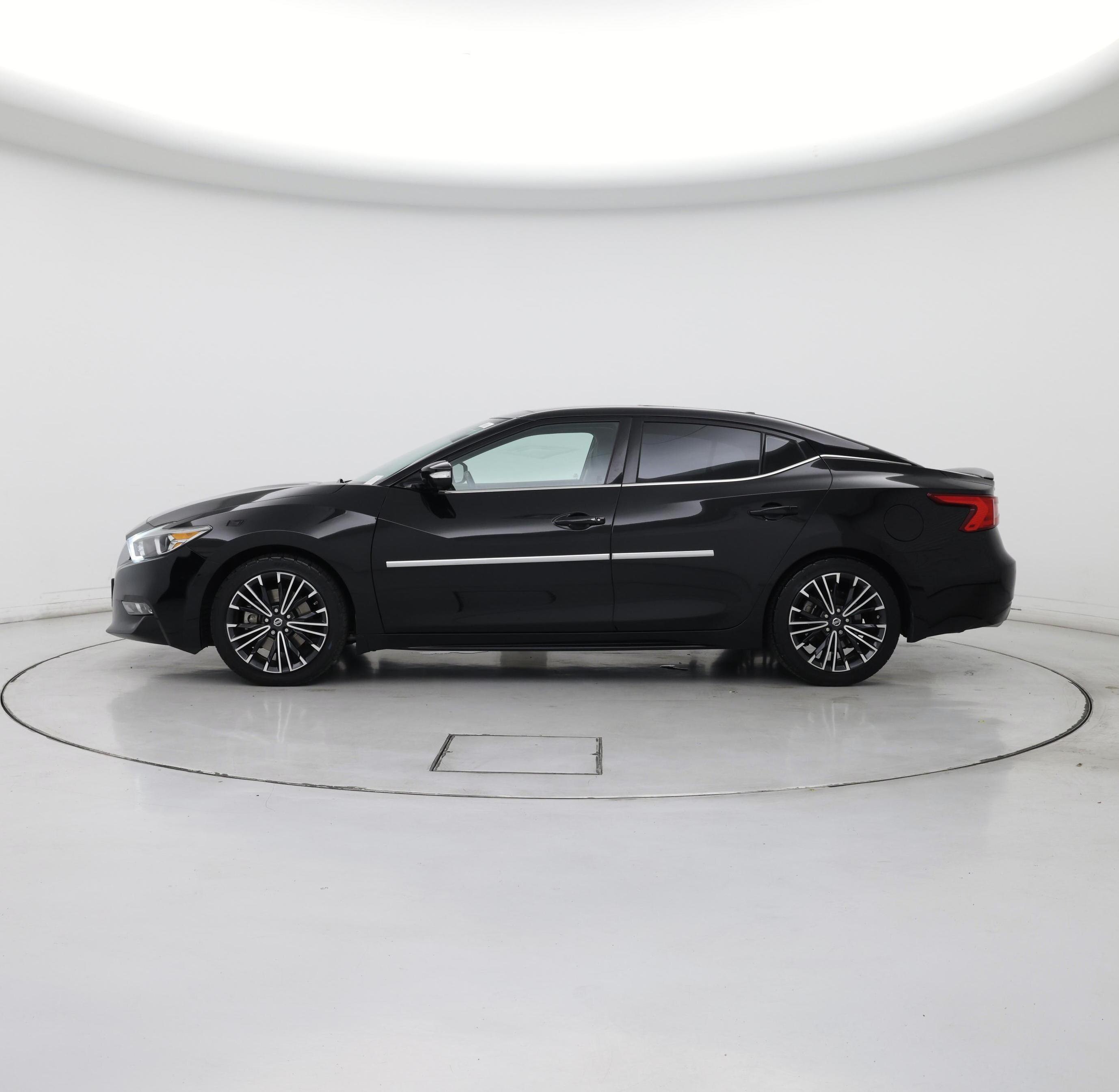 Thumbnail: 2017 Nissan Maxima - 3