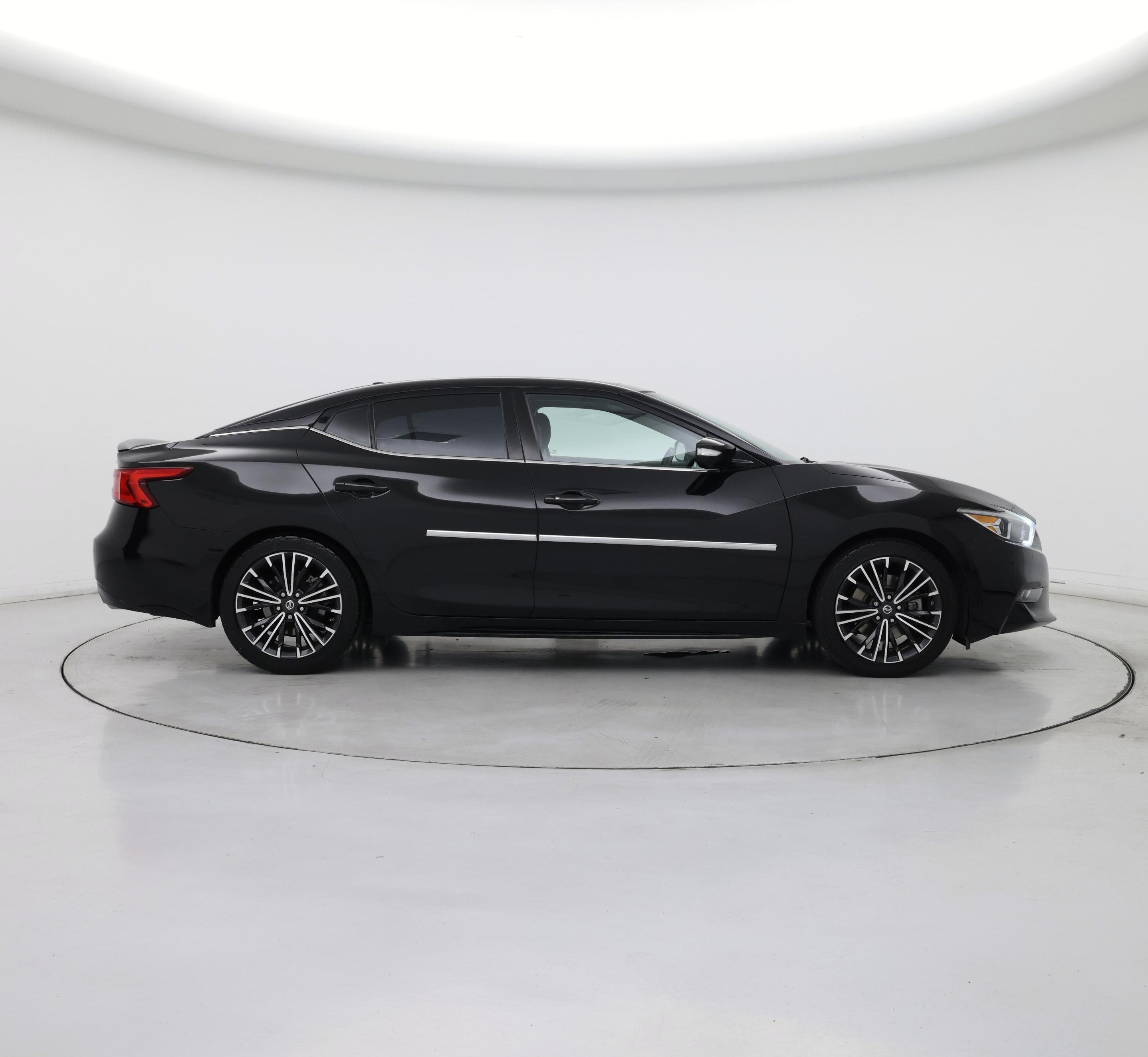 Thumbnail: 2017 Nissan Maxima - 7