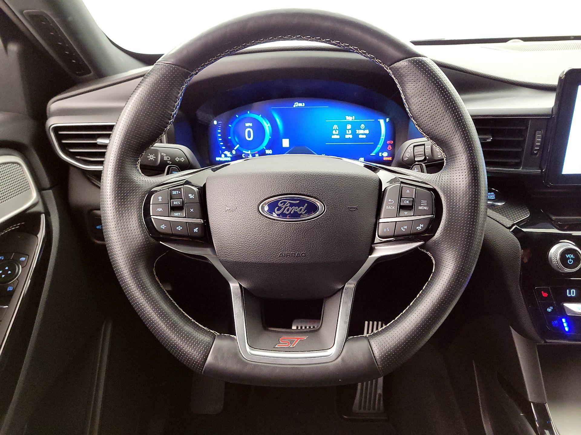 Thumbnail: 2021 Ford Explorer - 10