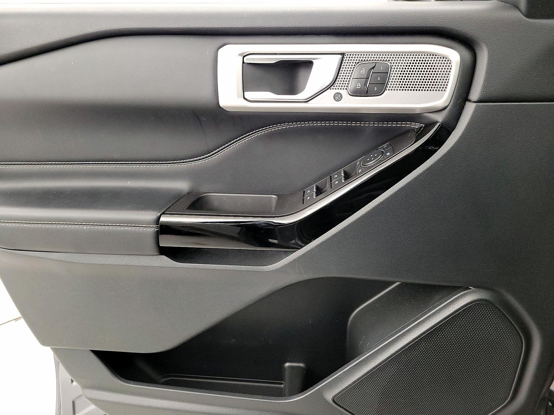 Thumbnail: 2021 Ford Explorer - 12