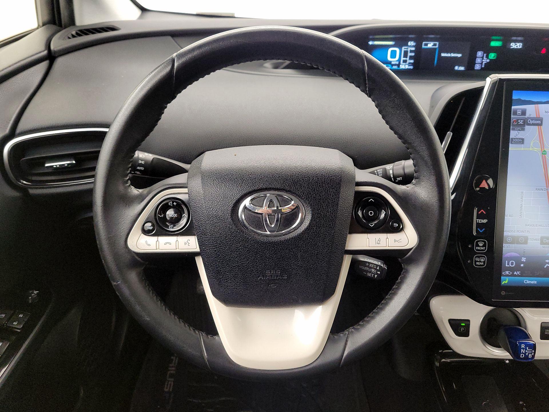 Thumbnail: 2018 Toyota Prius Prime - 10