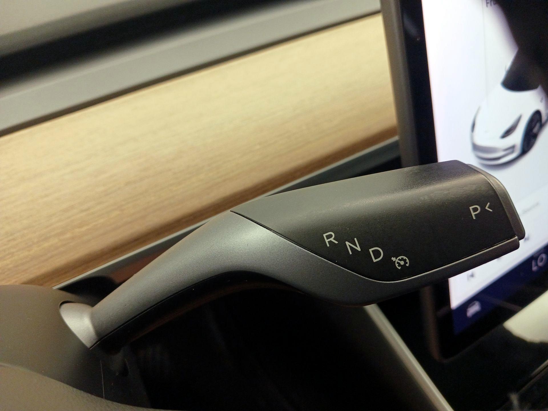 Thumbnail: 2019 Tesla Model 3 - 17