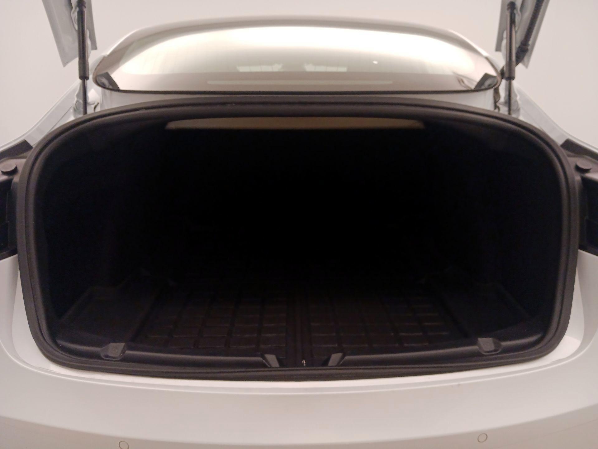 Thumbnail: 2019 Tesla Model 3 - 19
