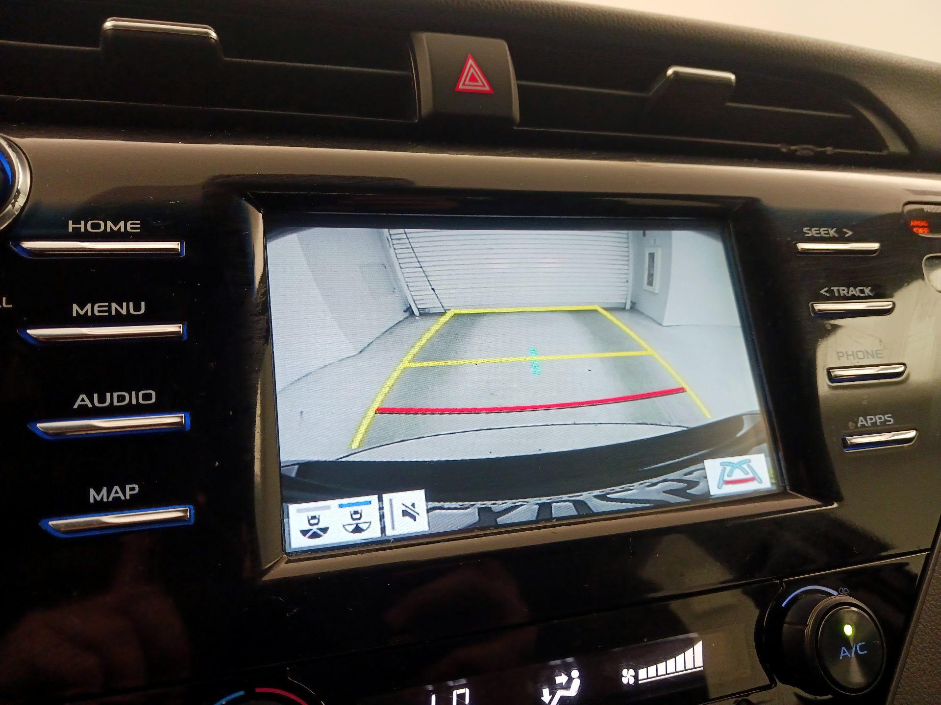 Thumbnail: 2019 Toyota Camry - 14