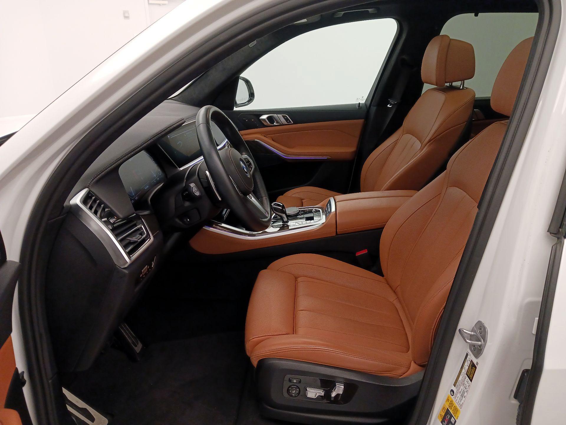 Thumbnail: 2022 BMW X5 - 11