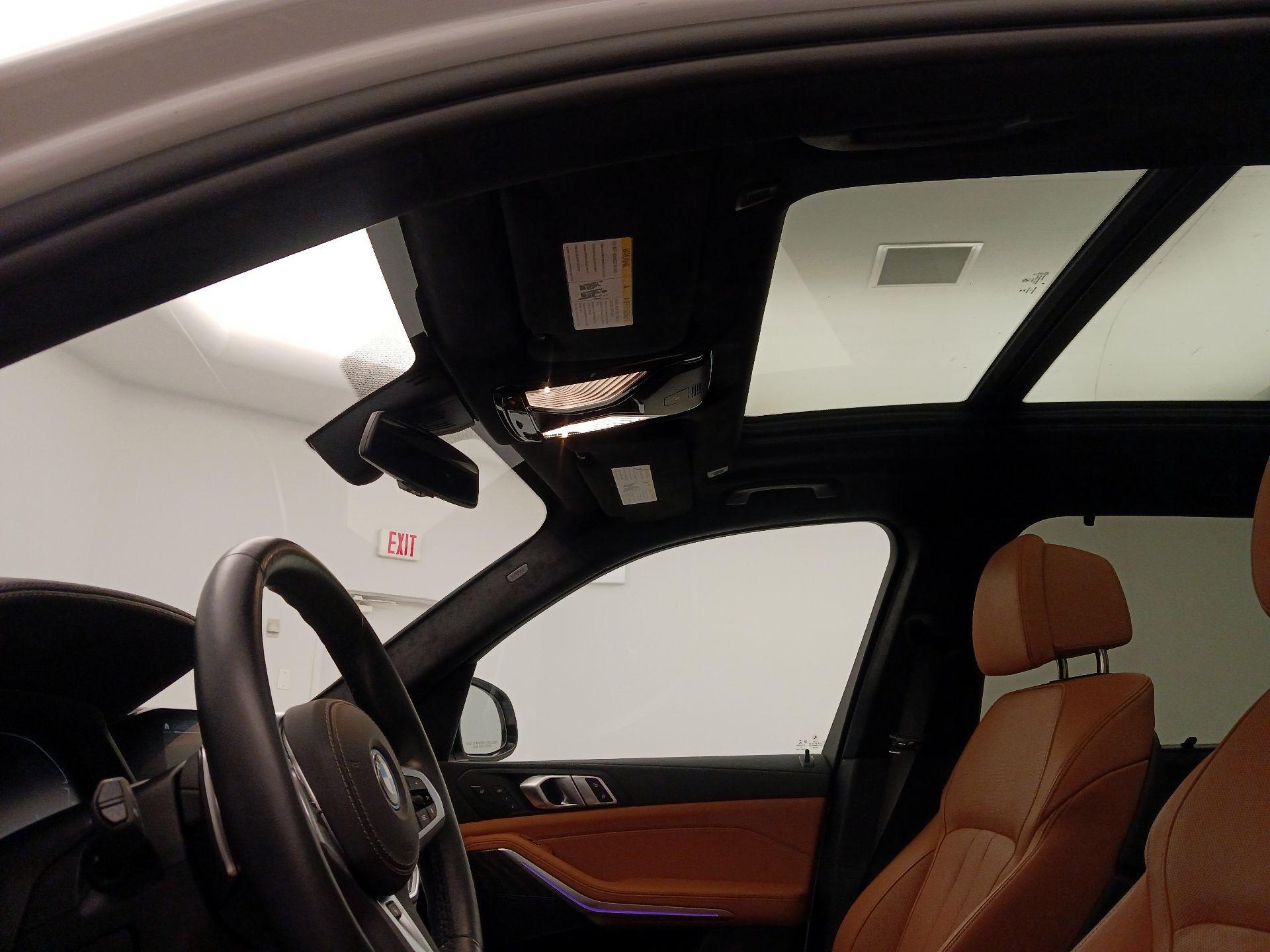 Thumbnail: 2022 BMW X5 - 20