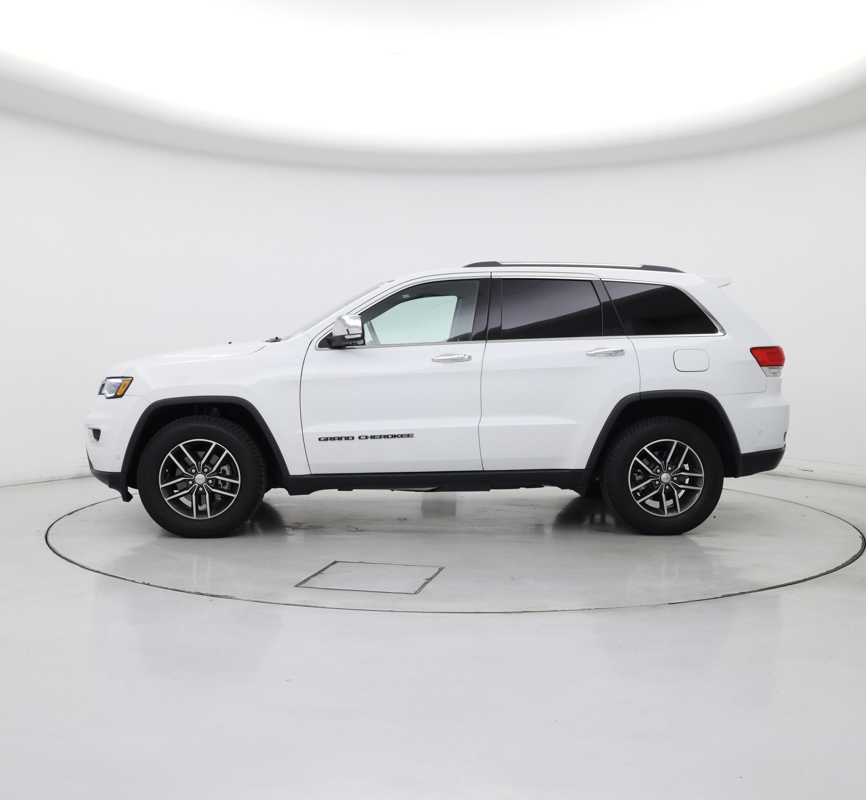 Thumbnail: 2017 Jeep Grand Cherokee - 3