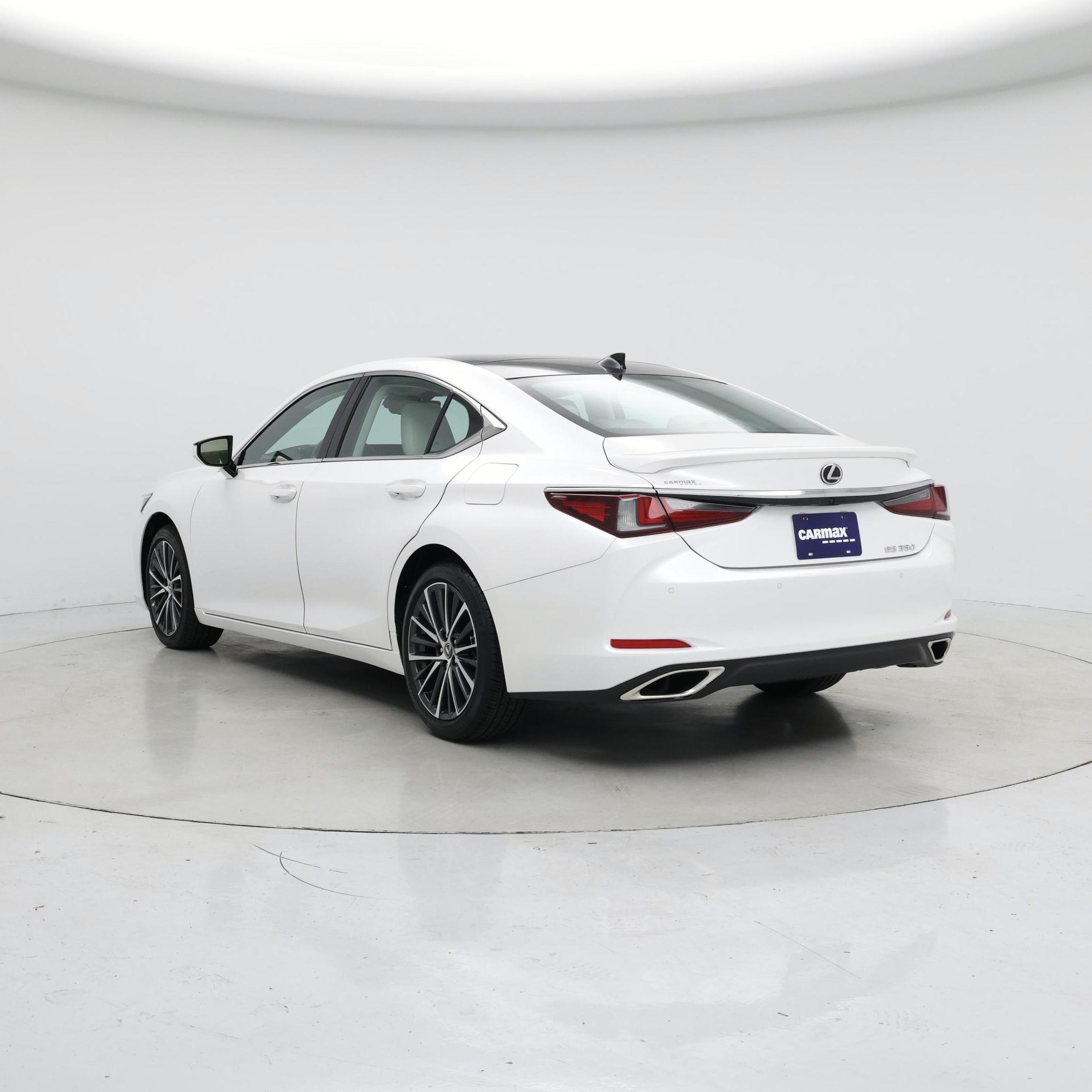 Thumbnail: 2025 Lexus ES - 2