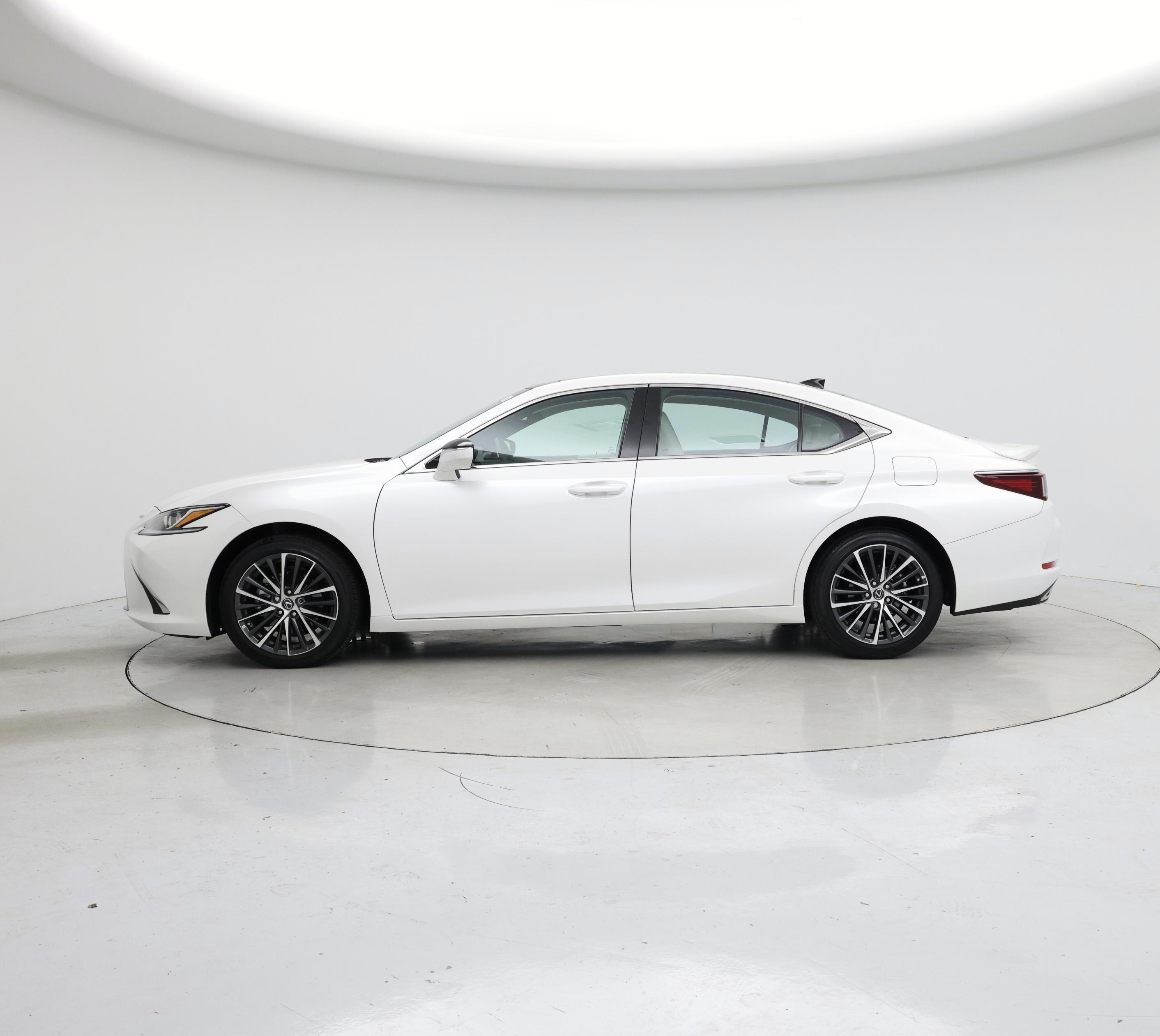 Thumbnail: 2025 Lexus ES - 3