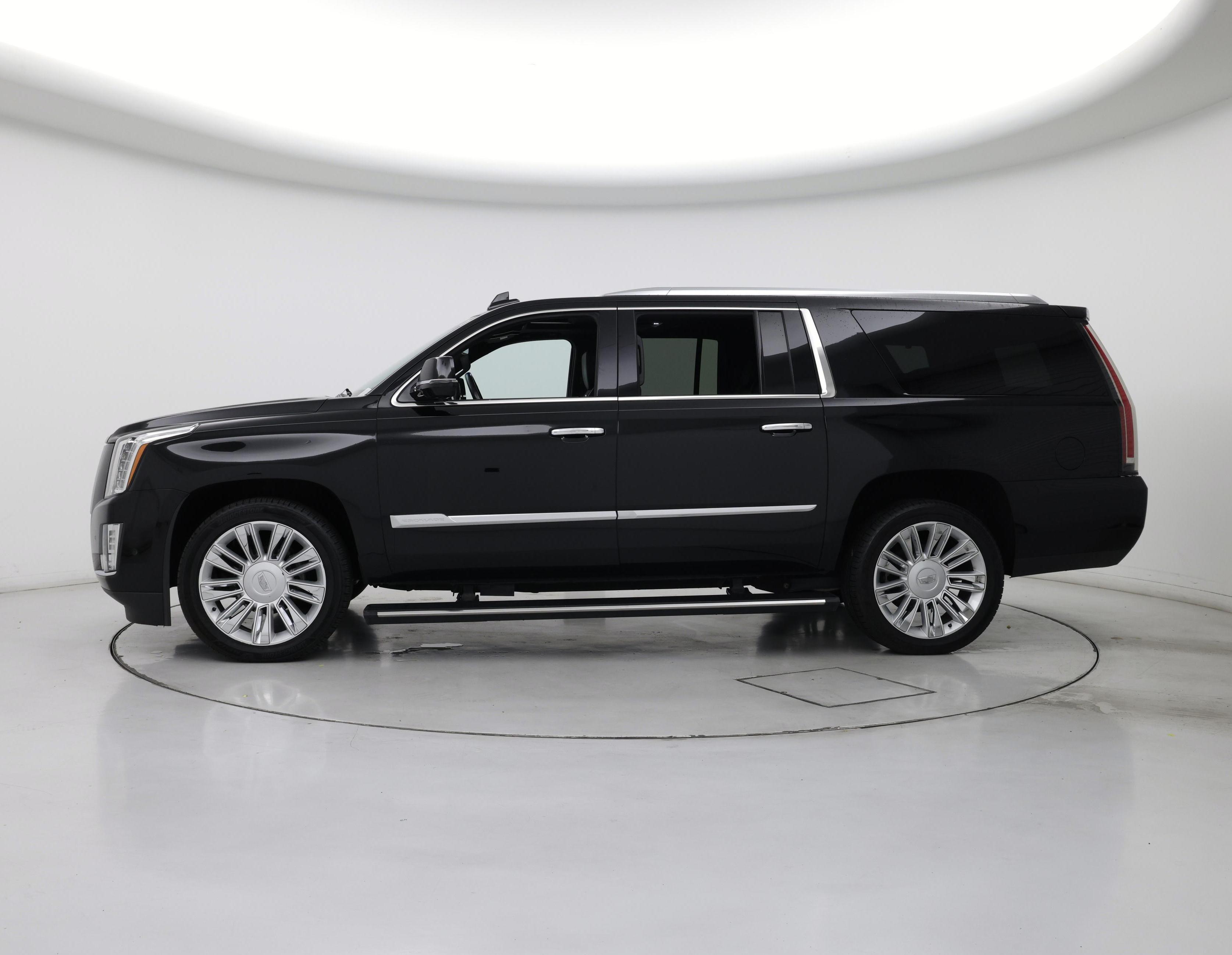Thumbnail: 2018 Cadillac Escalade - 3
