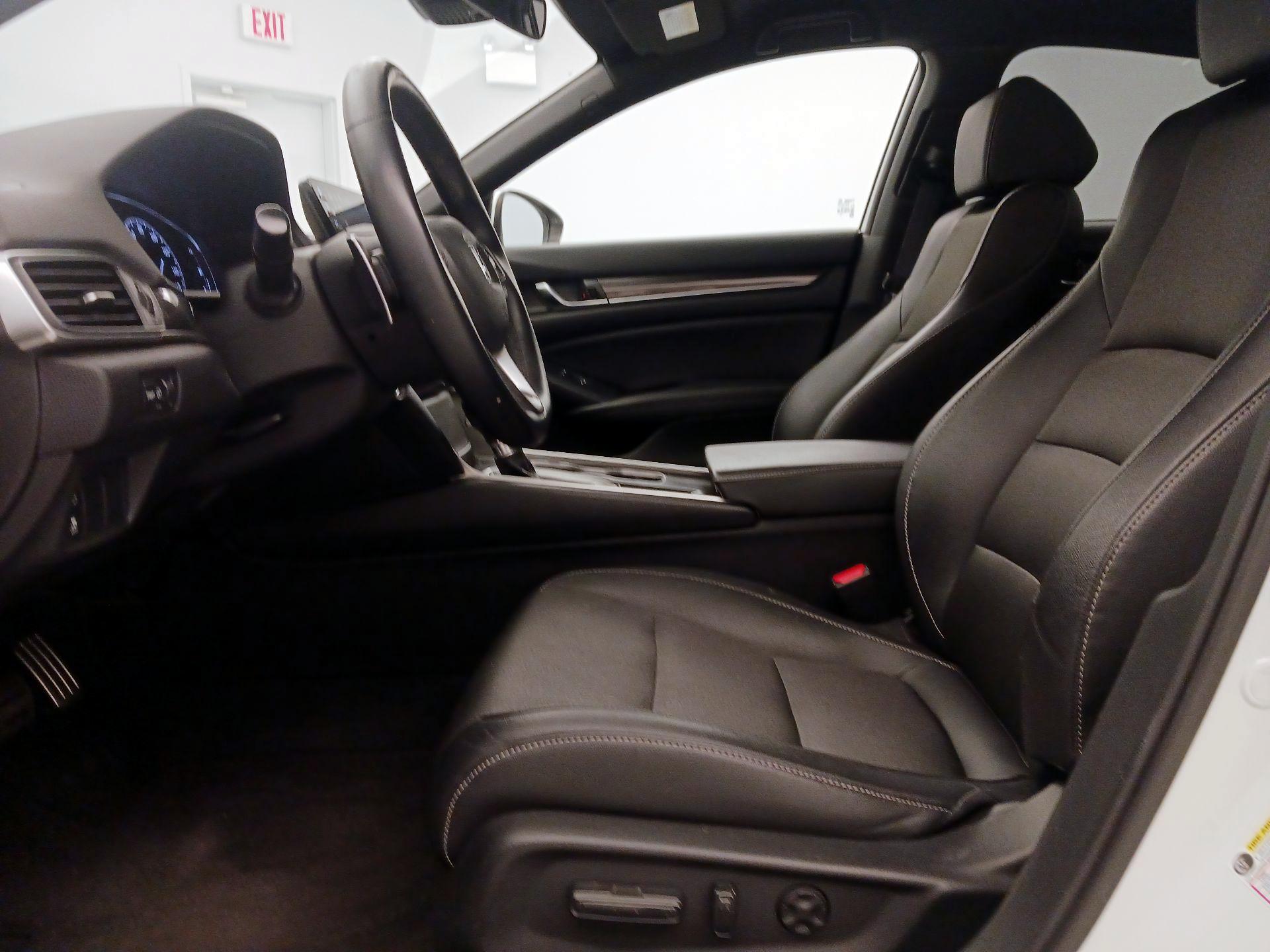 Thumbnail: 2019 Honda Accord - 11