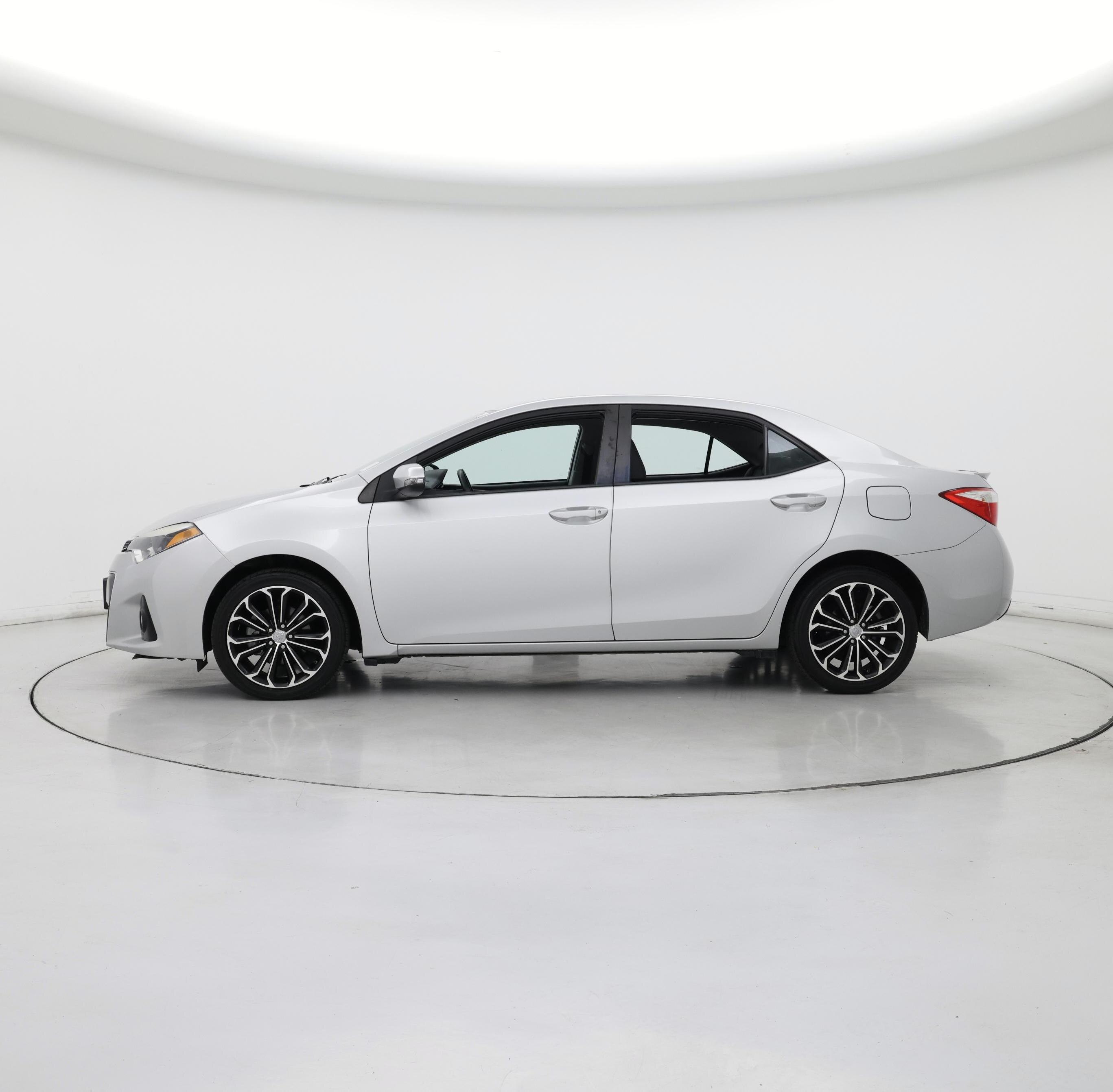 Thumbnail: 2016 Toyota Corolla - 3