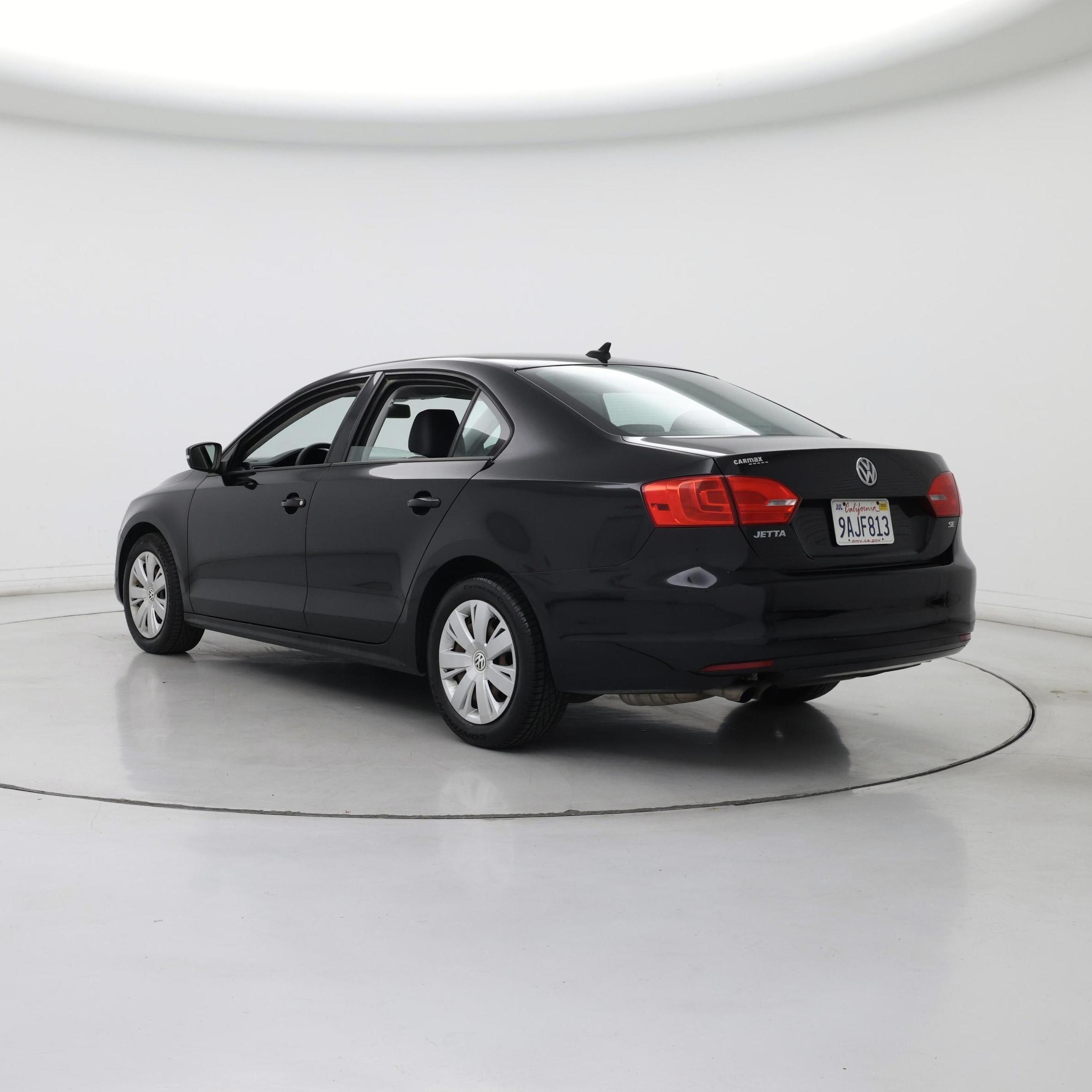 Thumbnail: 2014 Volkswagen Jetta - 2