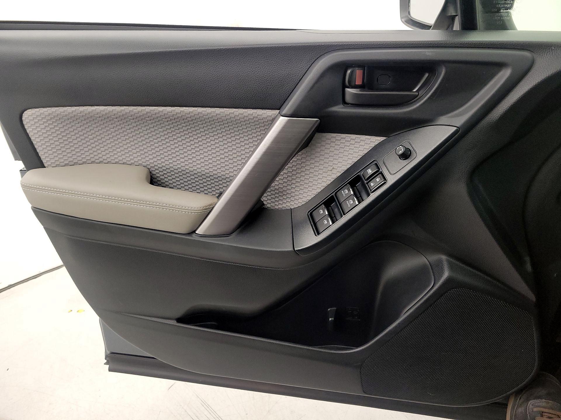 Thumbnail: 2018 Subaru Forester - 12