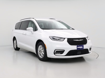 White 2022 Chrysler Pacifica Touring L