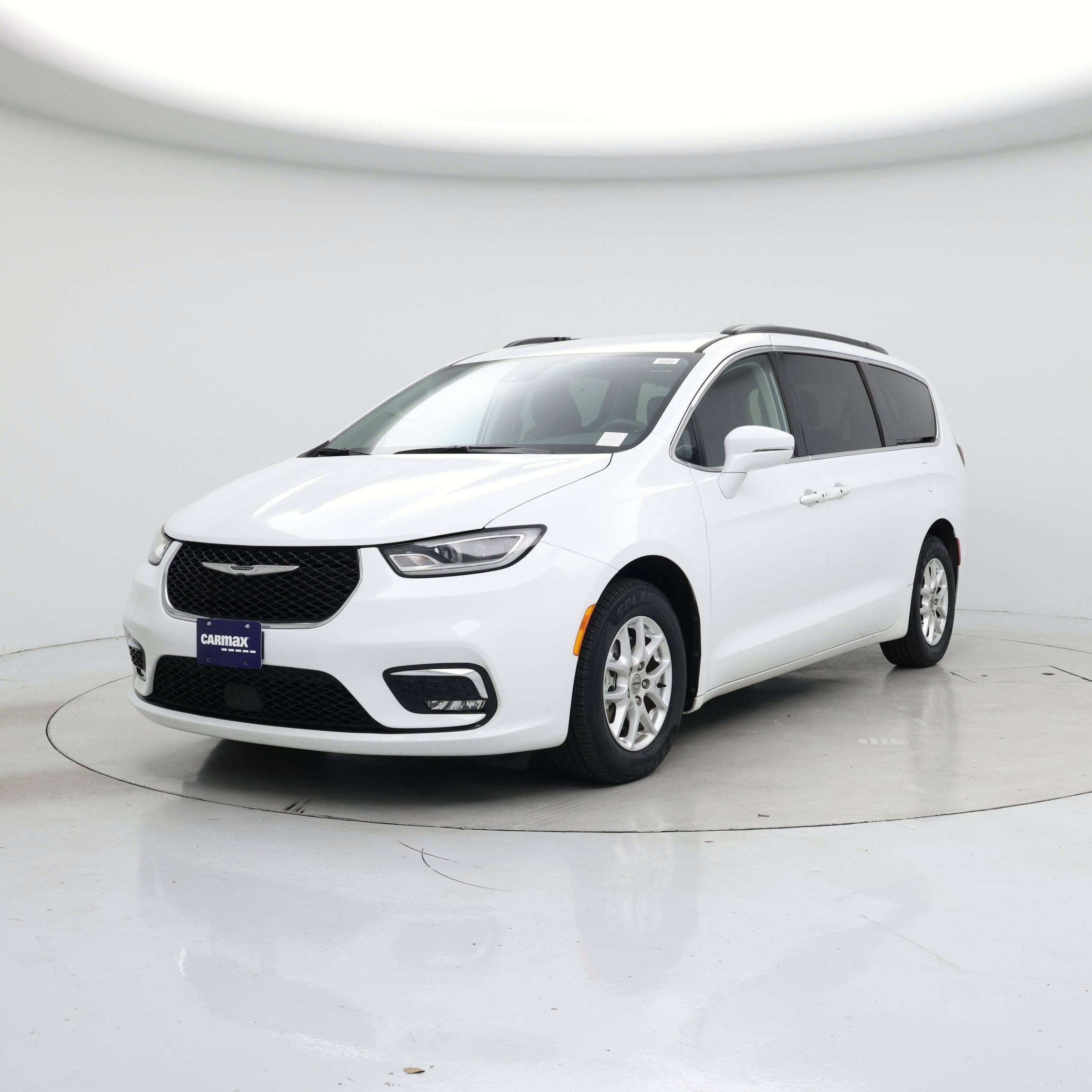 Thumbnail: 2022 Chrysler Pacifica - 4