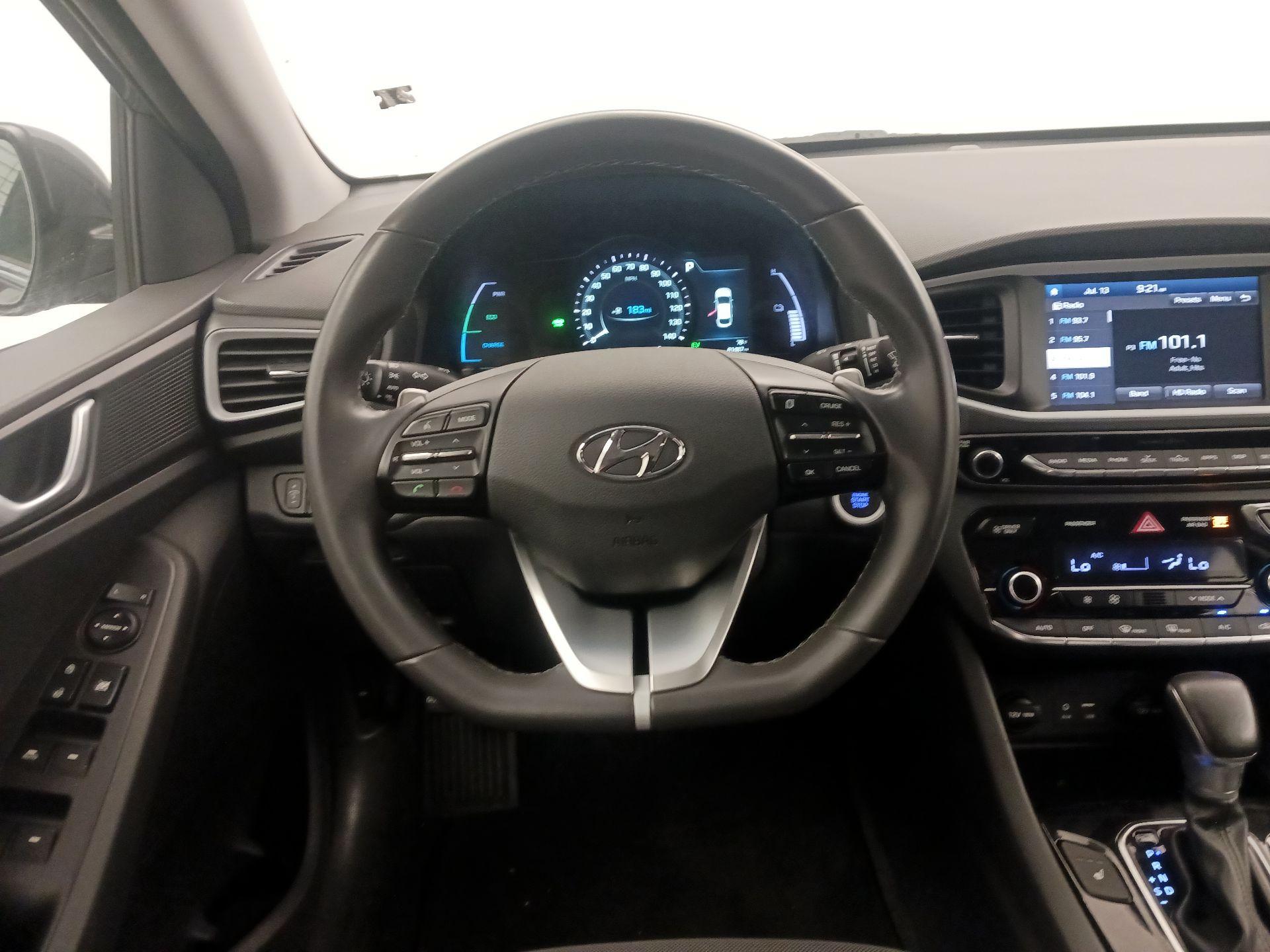 Thumbnail: 2018 Hyundai Ioniq - 10