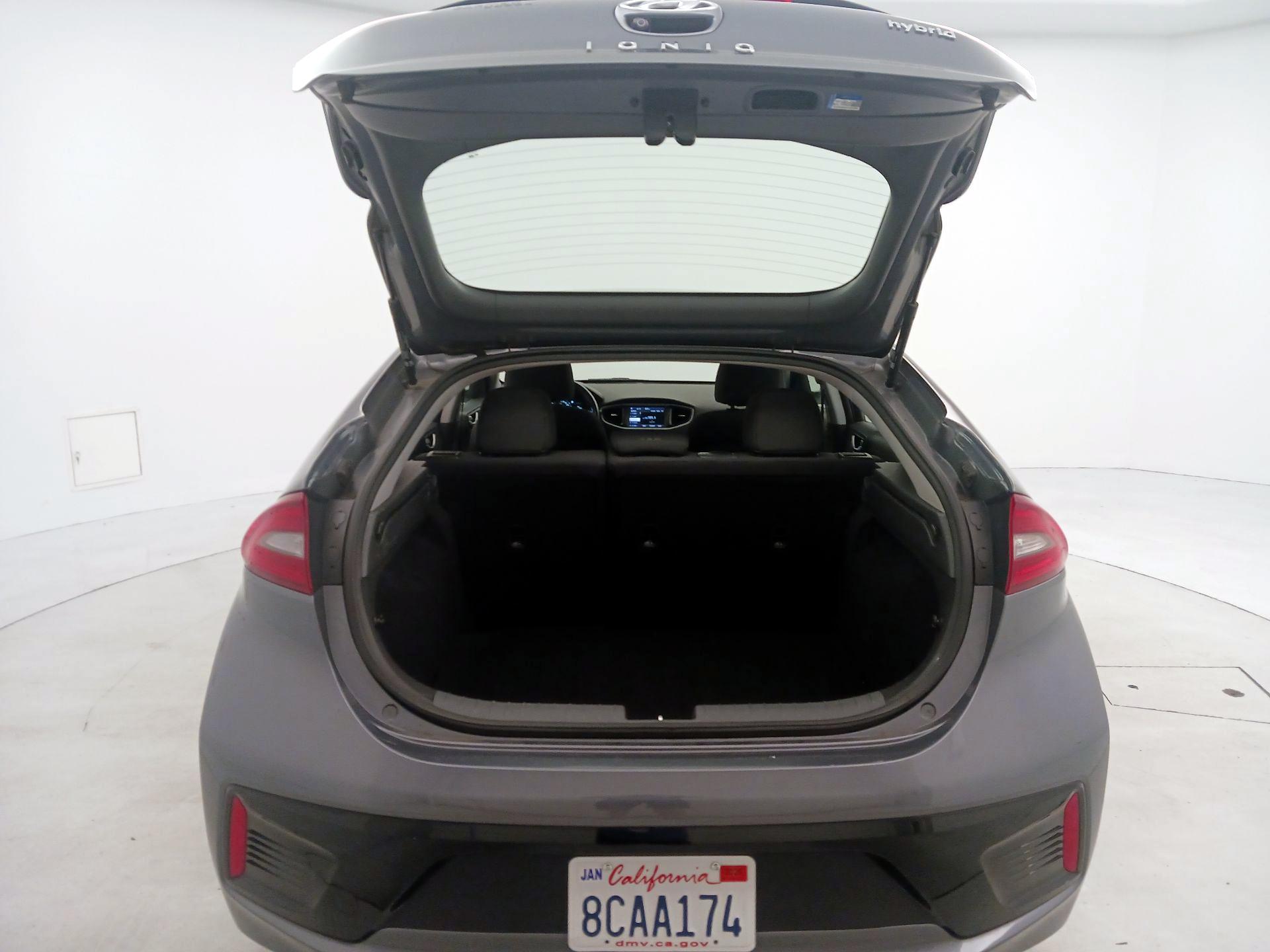 Thumbnail: 2018 Hyundai Ioniq - 20