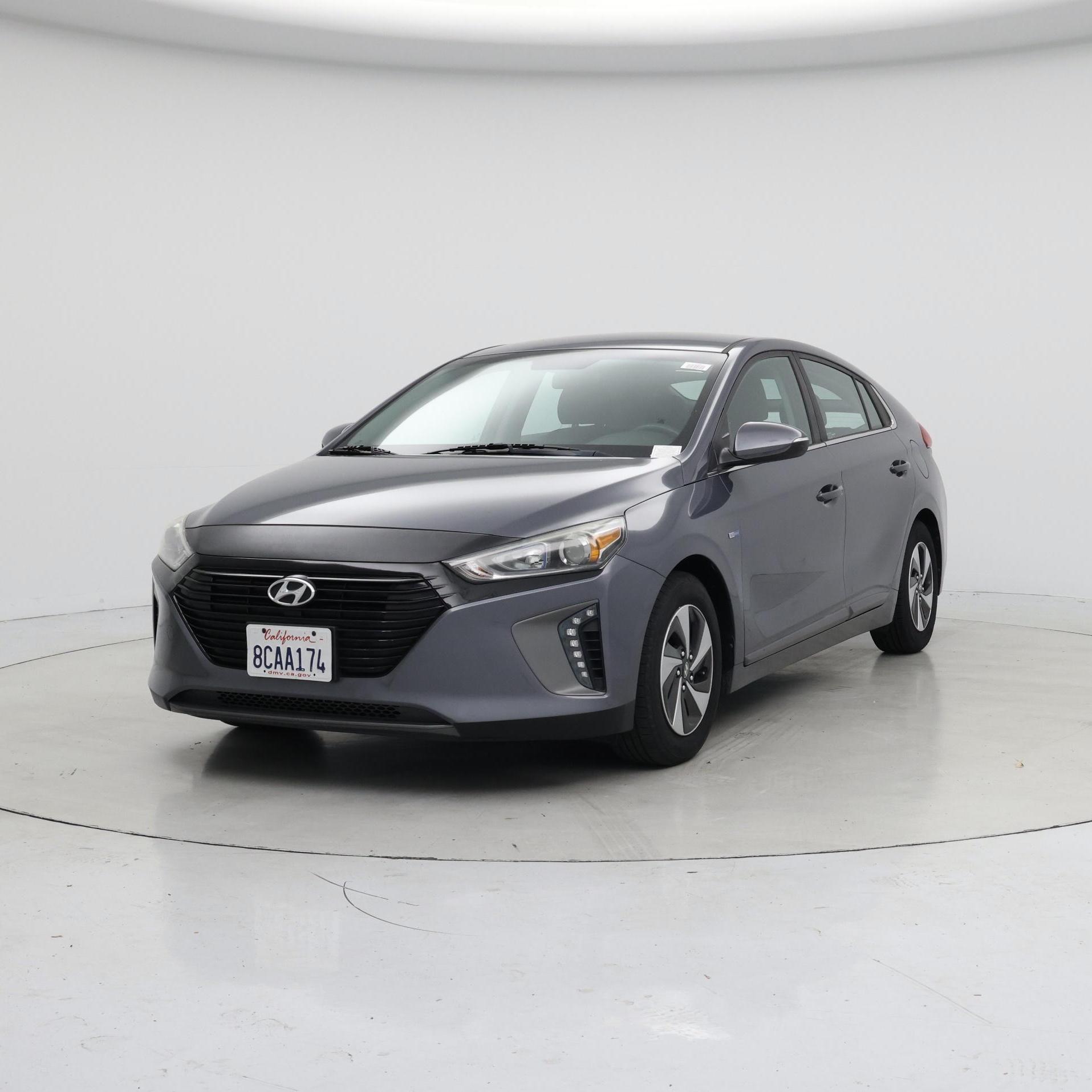 Thumbnail: 2018 Hyundai Ioniq - 4