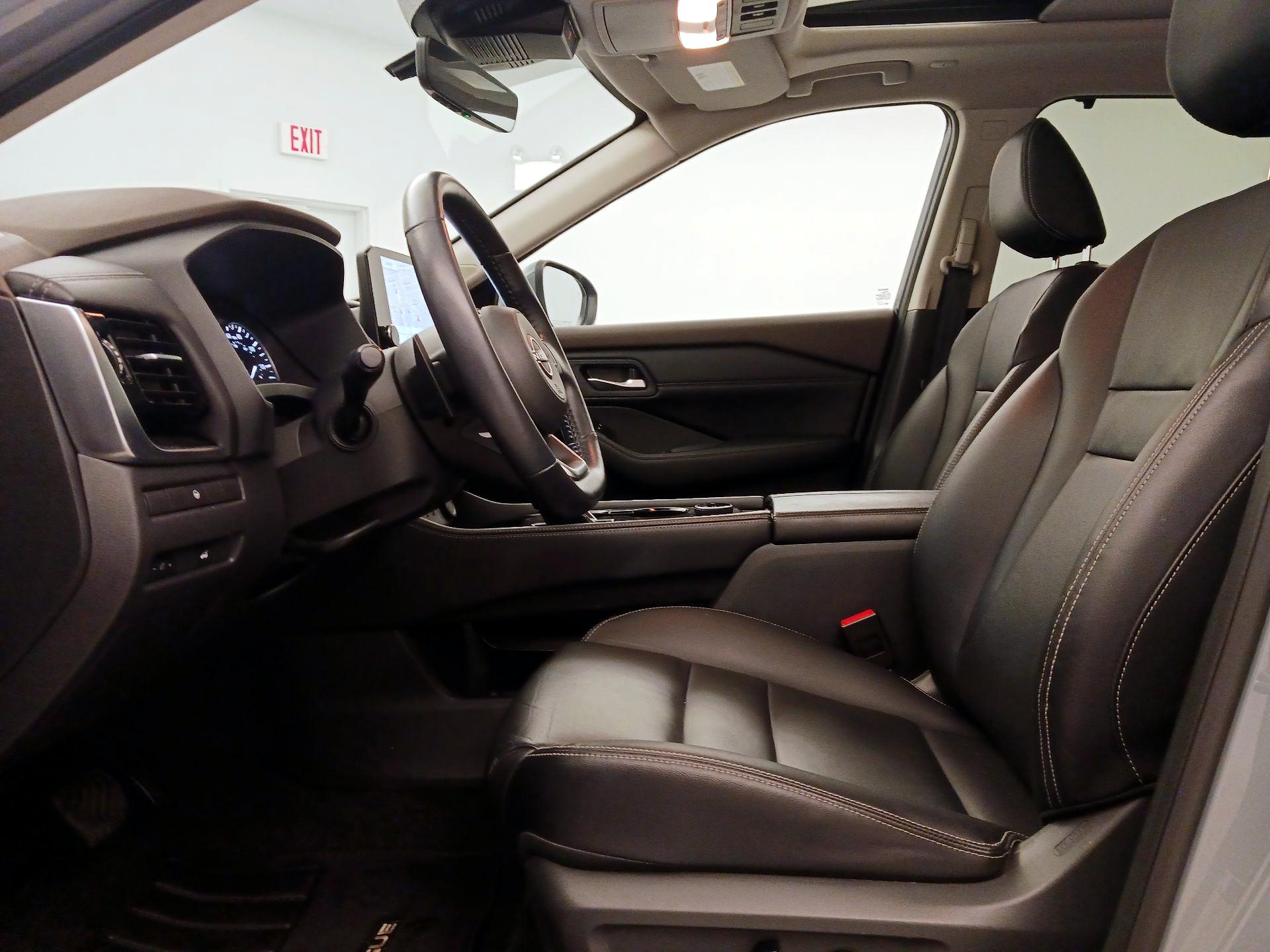 Thumbnail: 2023 Nissan Rogue - 11