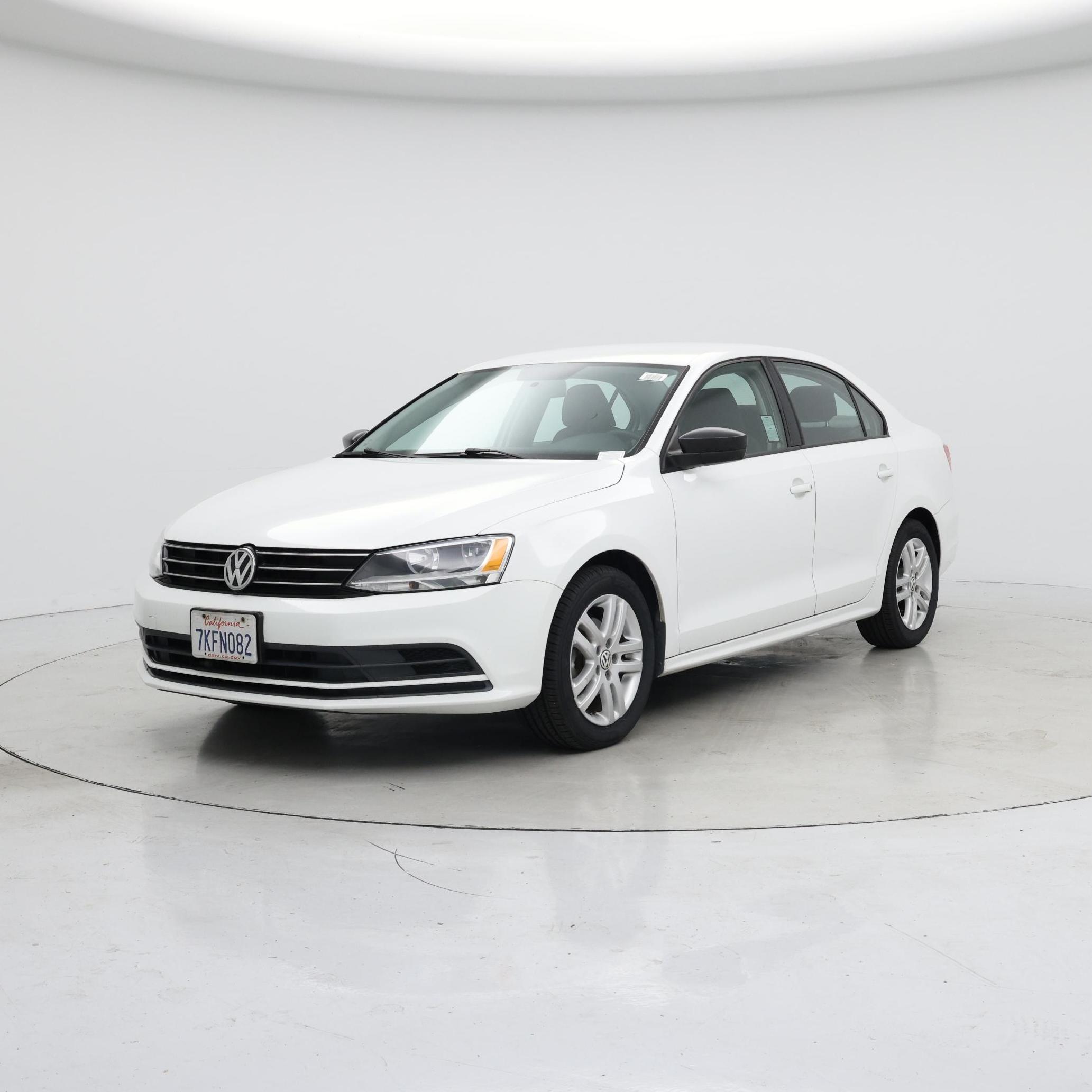 Thumbnail: 2015 Volkswagen Jetta - 4