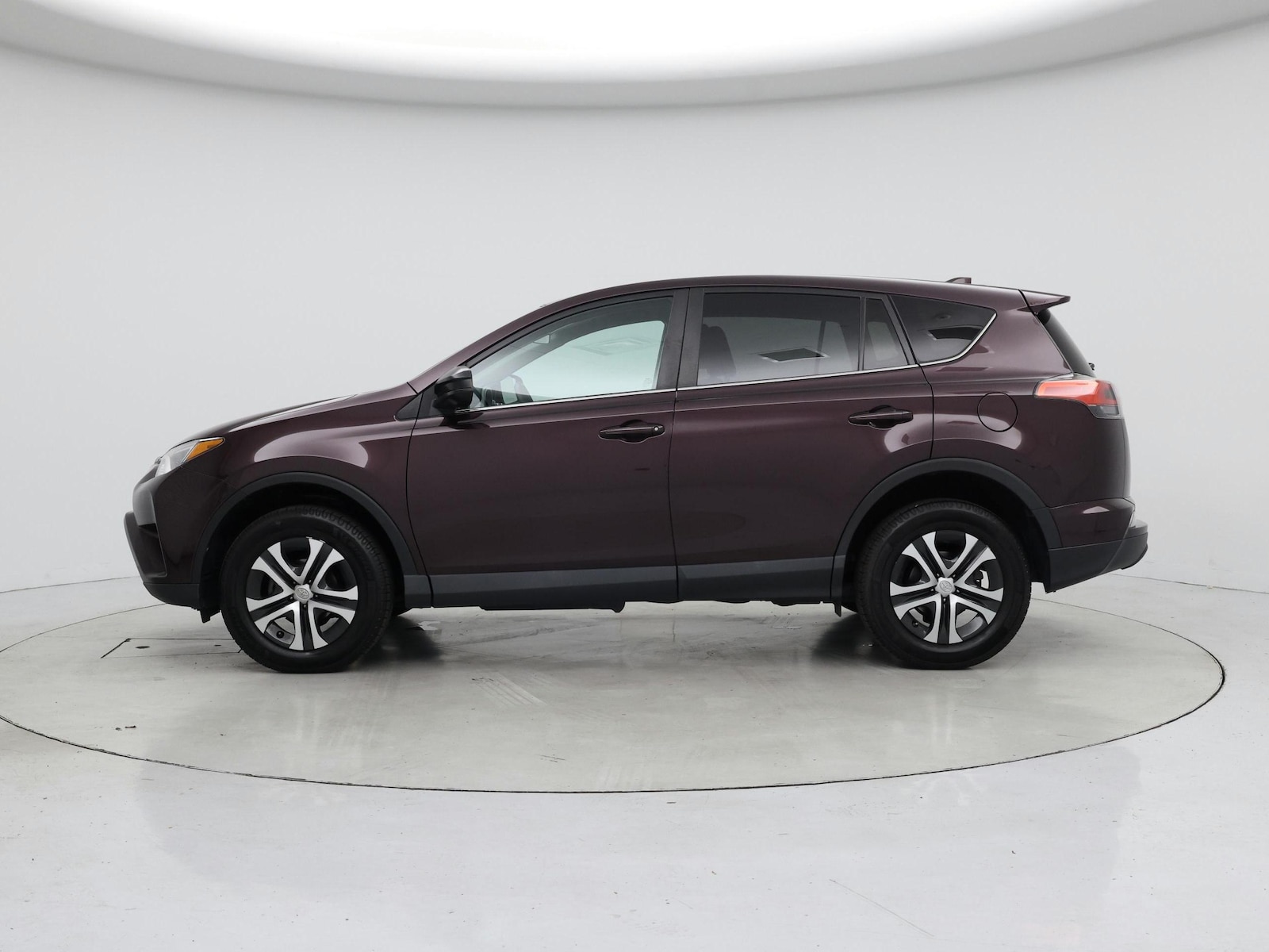 Image of 2018 Toyota RAV4 LE