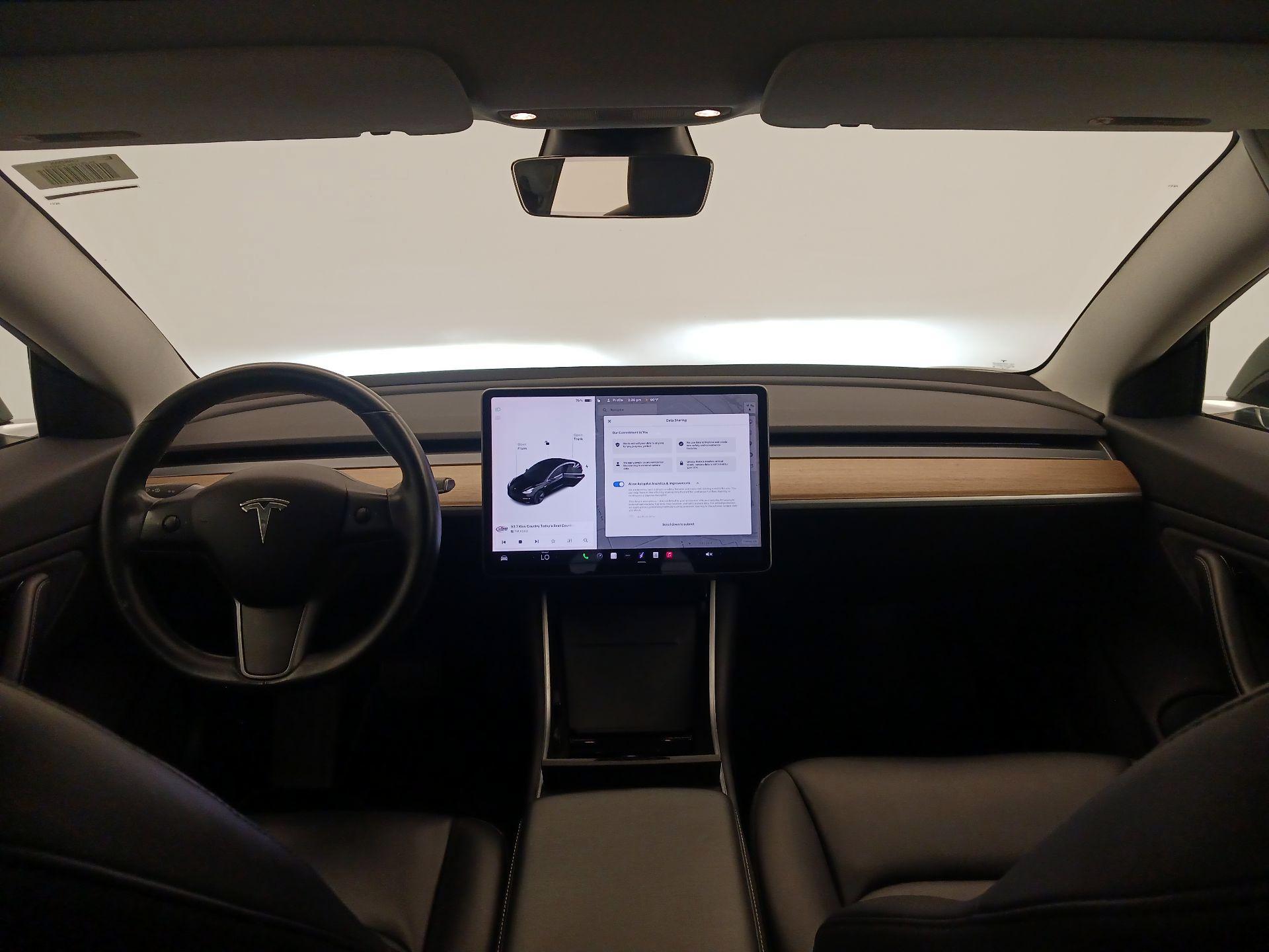 Thumbnail: 2018 Tesla Model 3 - 9