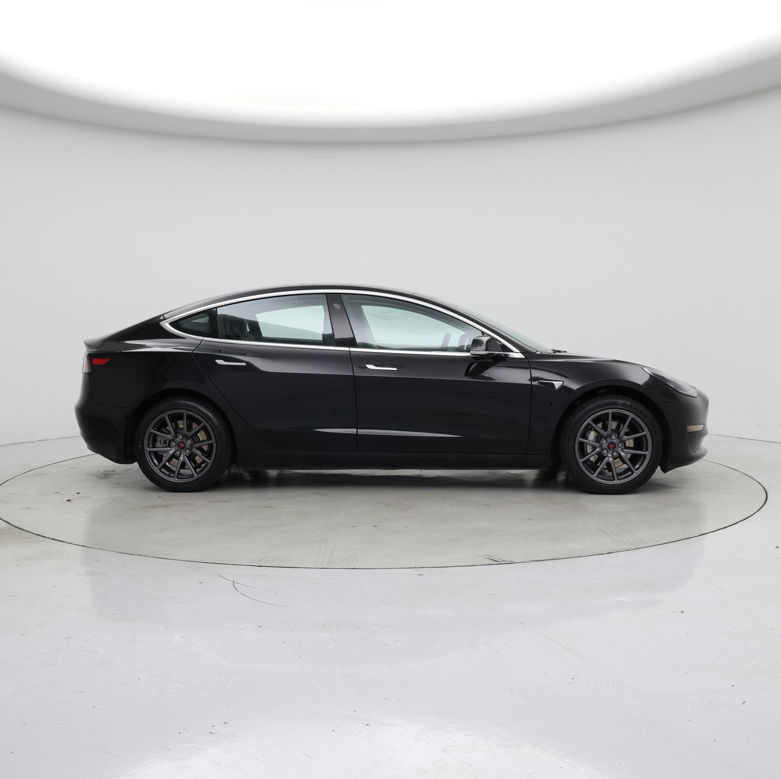 Thumbnail: 2018 Tesla Model 3 - 7